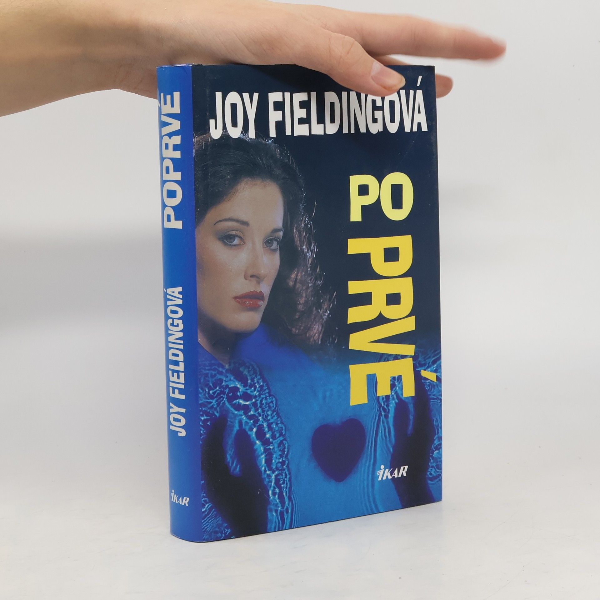 Joy Fielding Poprvé