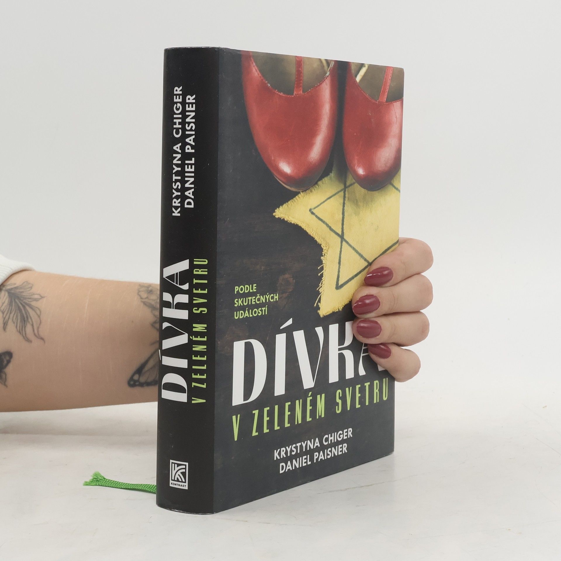 Krystyna Chiger Dívka v zeleném svetru