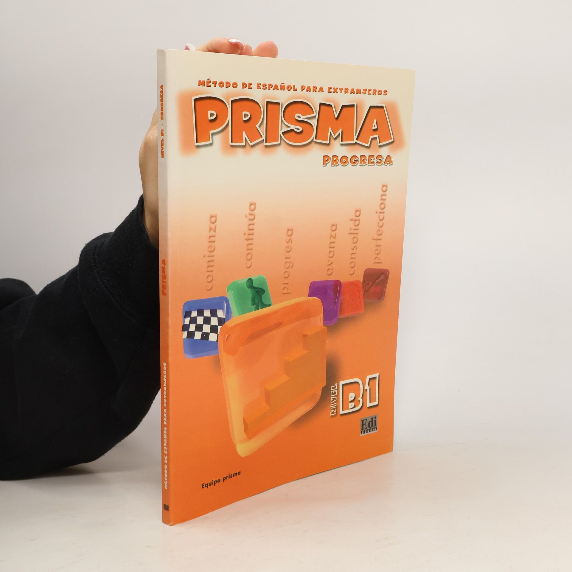 Águeda Alba Prisma progresa : método de español para extranjeros : prisma del alumno. B1