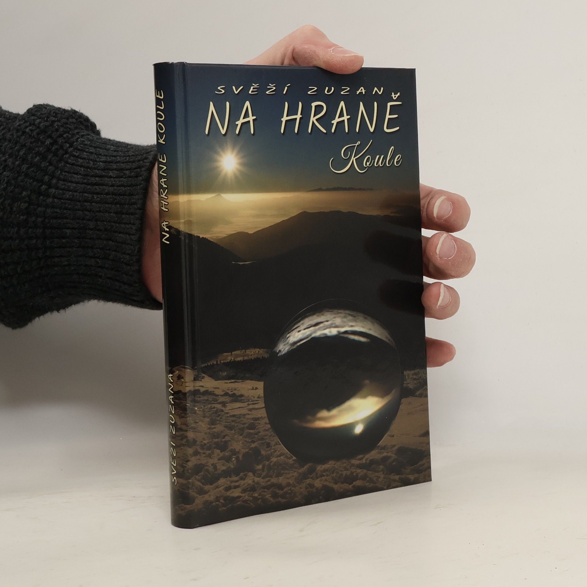 Zuzana Svěží Na hraně koule