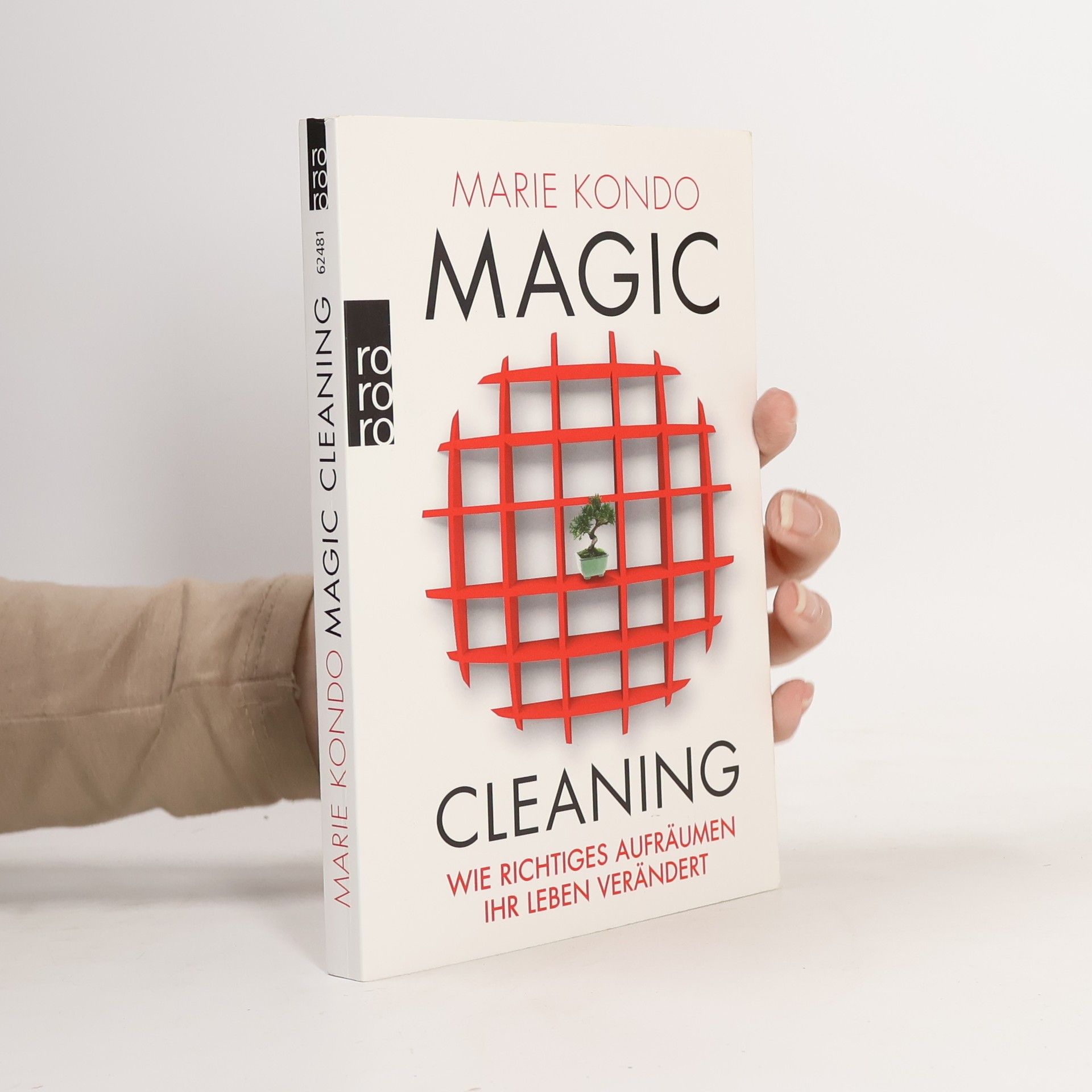 Marie Kondo Magic cleaning