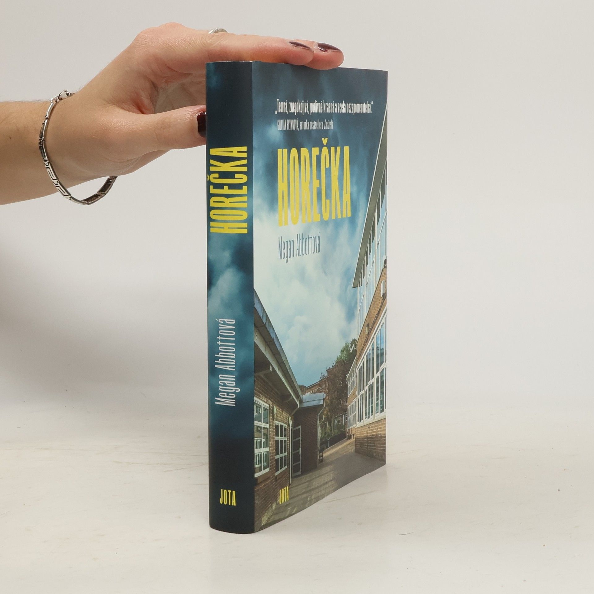 Megan Abbott Horečka
