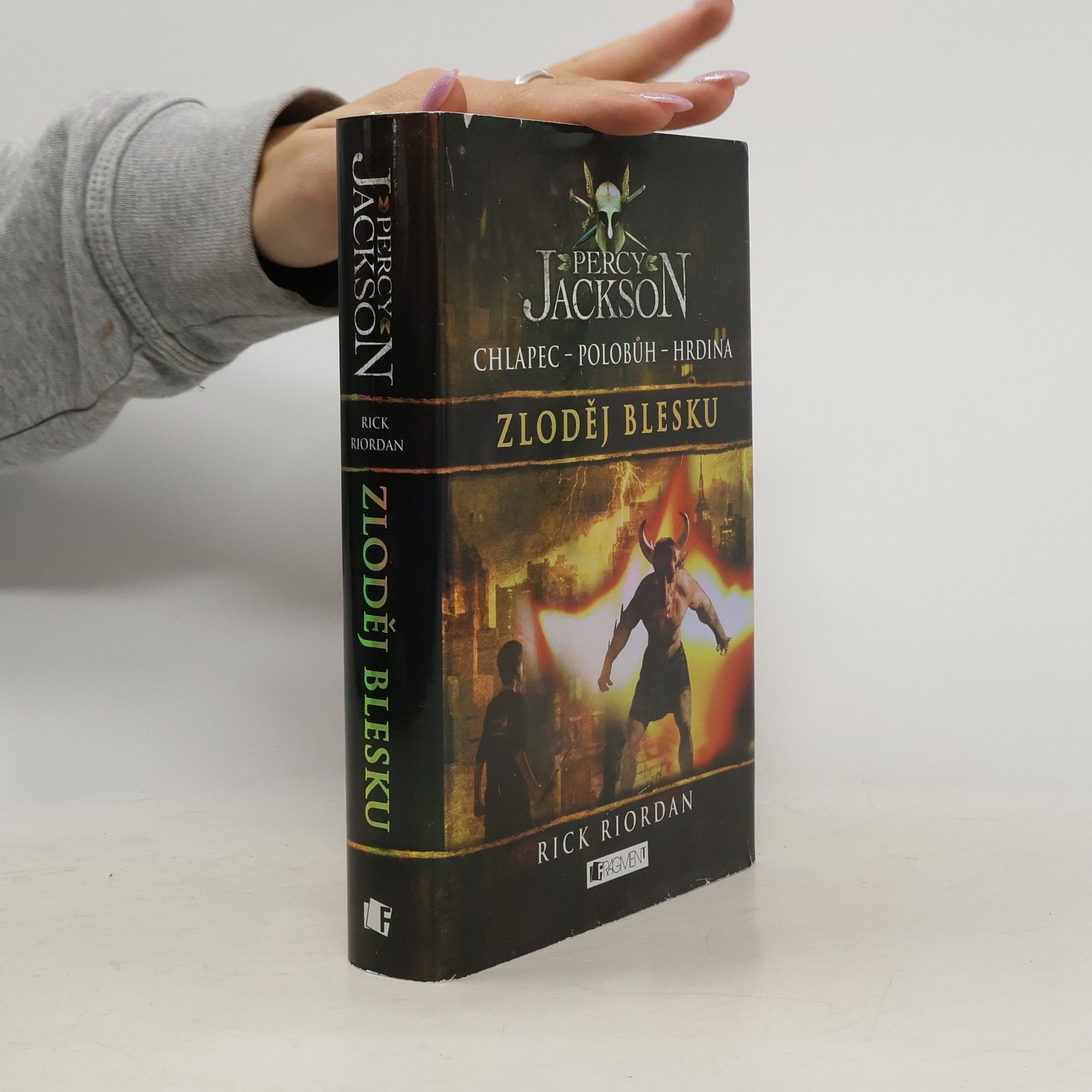 Rick Riordan Percy Jackson. Zloděj blesku
