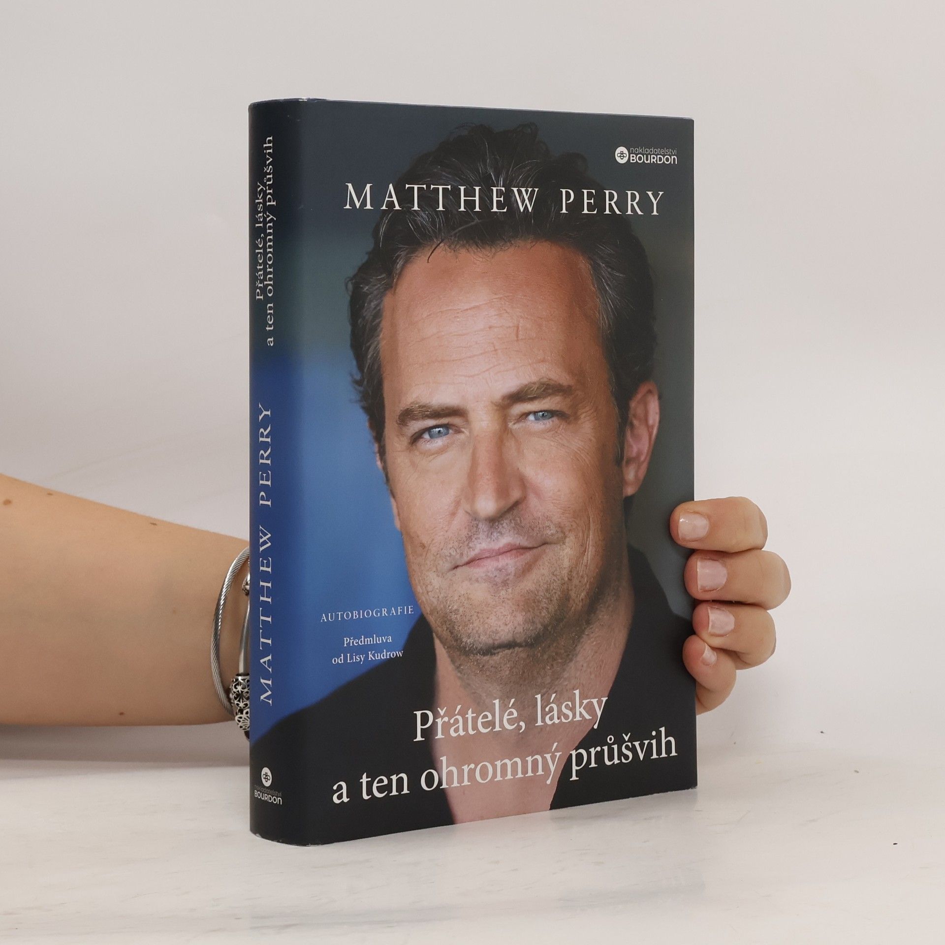 Matthew Perry Přátelé, lásky a ten ohromný průšvih