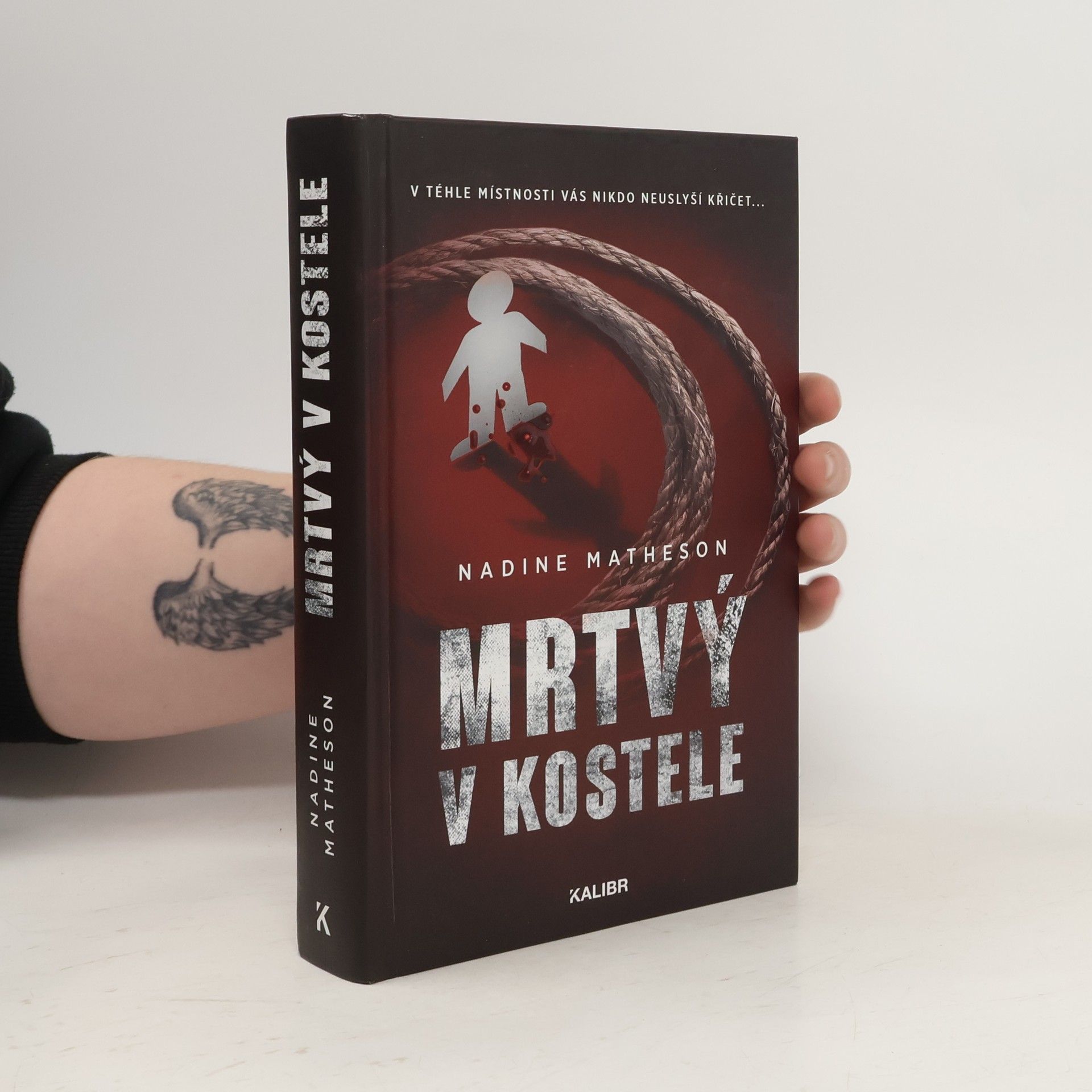Nadine Matheson Mrtvý v kostele