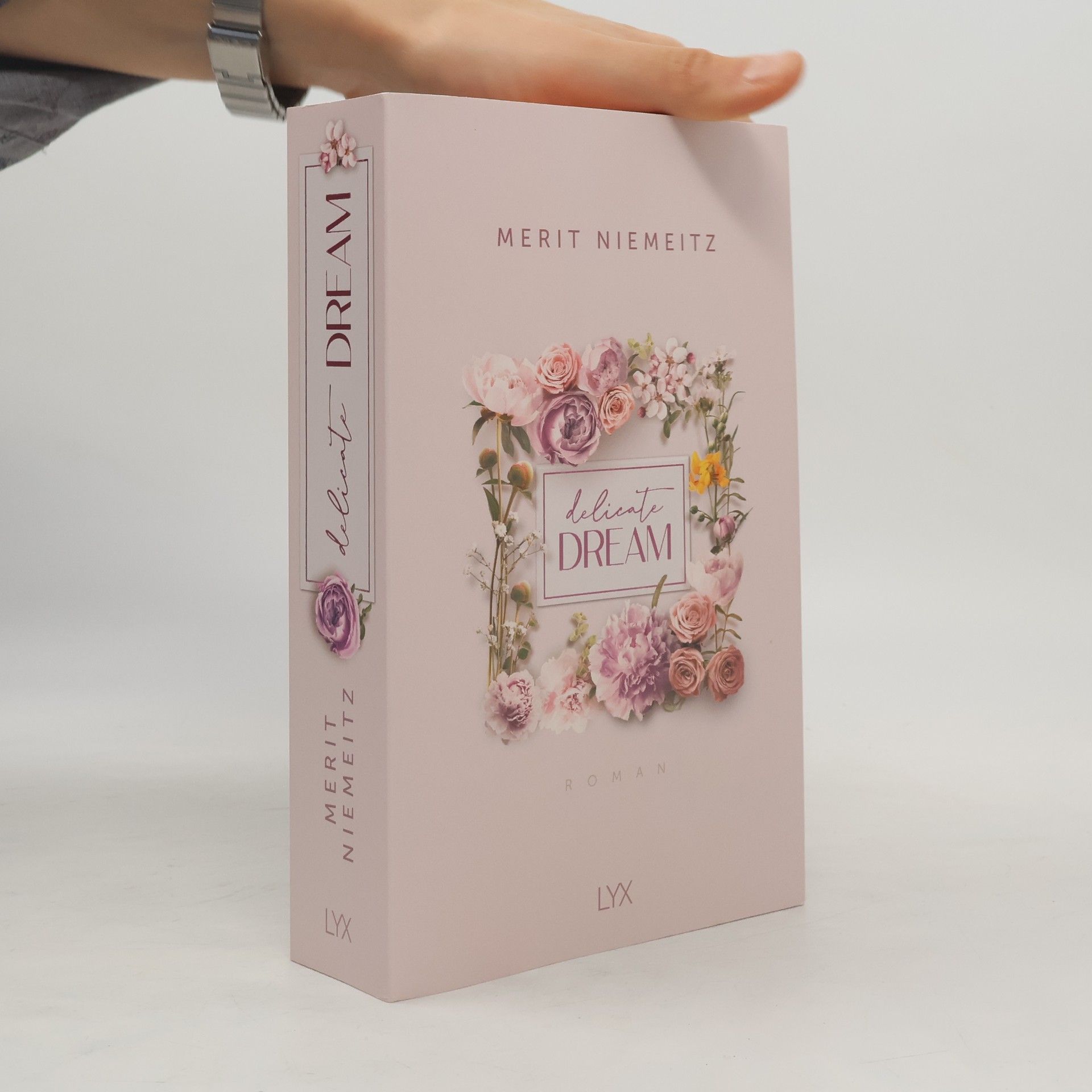 Merit Niemeitz Delicate Dream