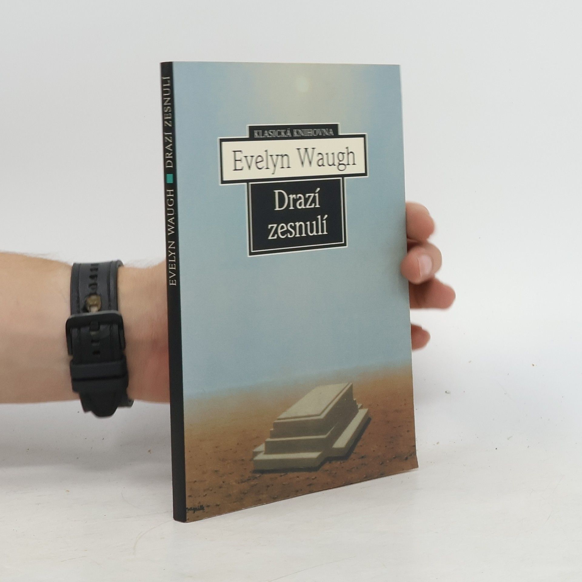 Evelyn Waugh Drazí zesnulí