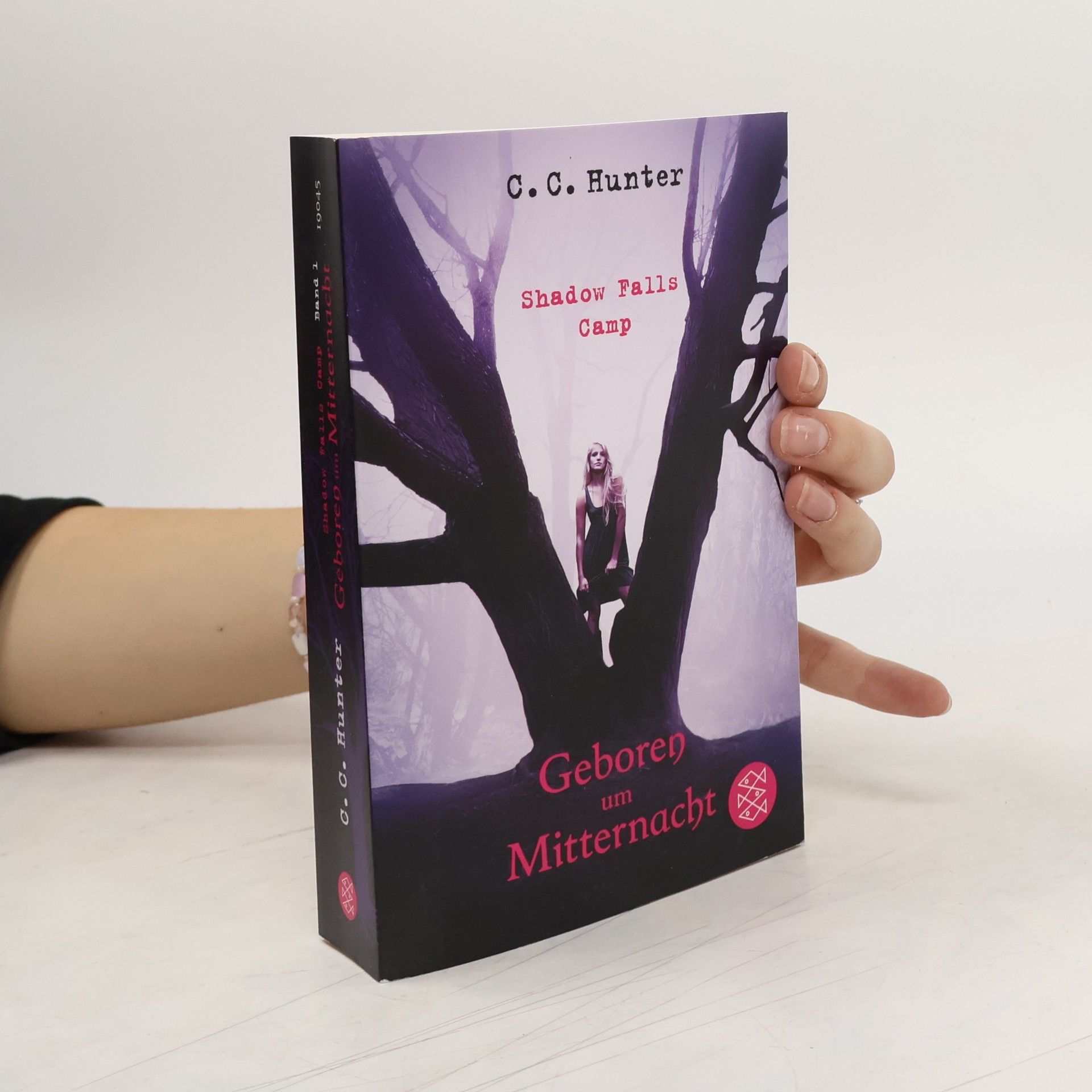 C.C. Hunter Geboren um MitternachtShadow Falls Camp