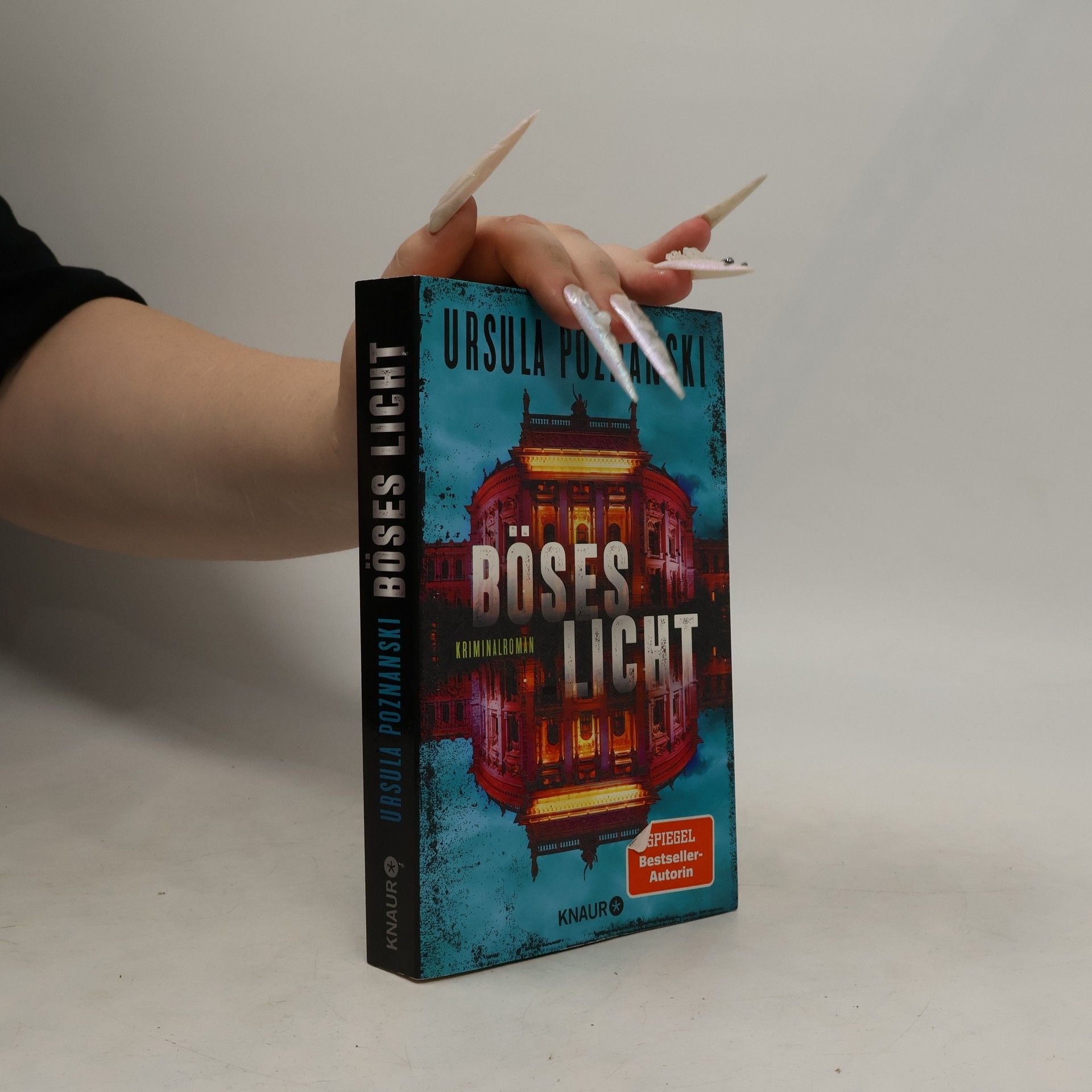 Ursula Poznanski Böses Licht