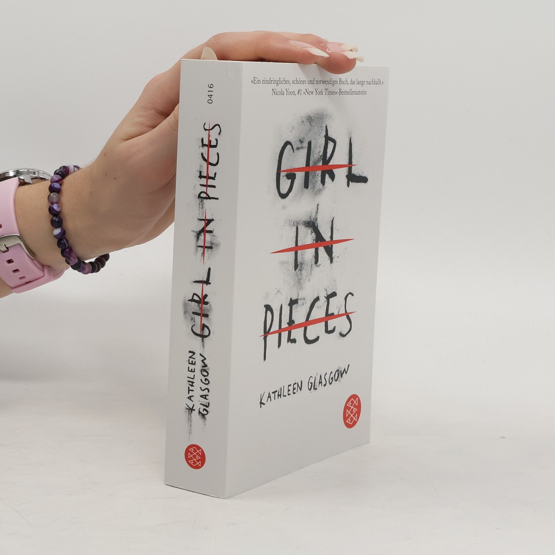 Kathleen Glasgow Girl in pieces