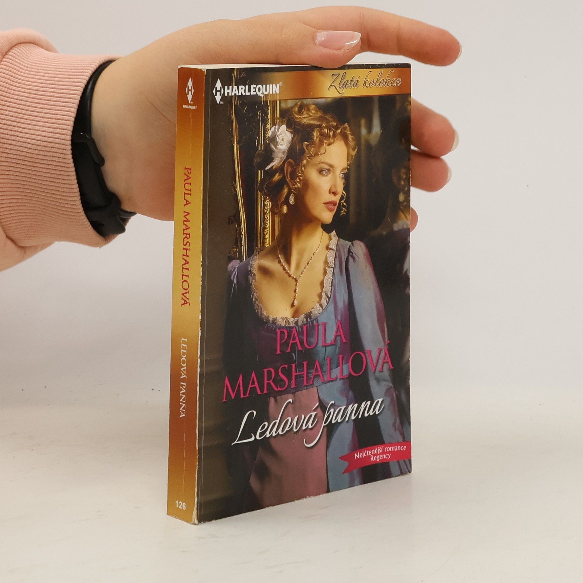 Paula Marshall Ledová panna