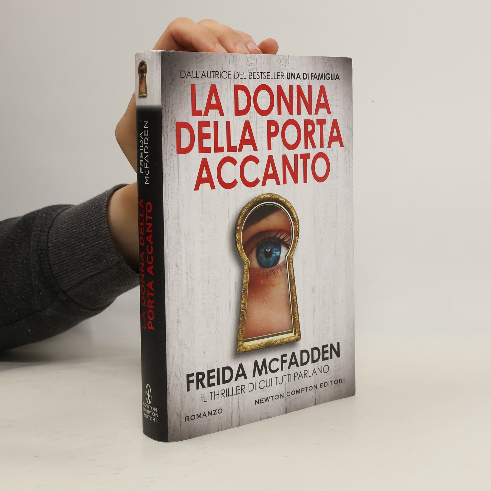 La donna della porta accanto
