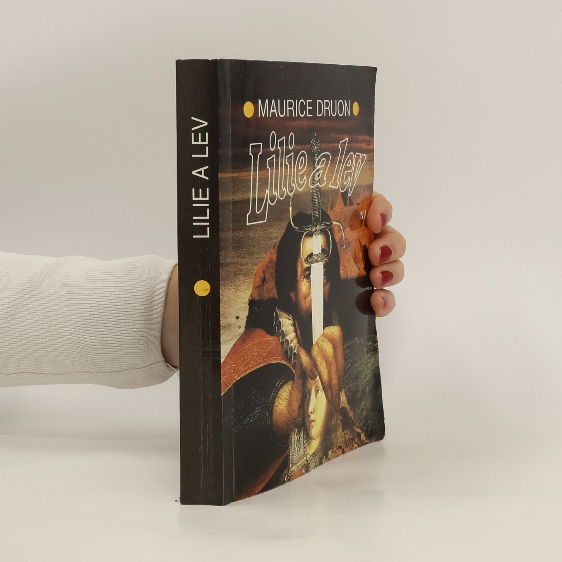 Maurice Druon Zardoušená královna