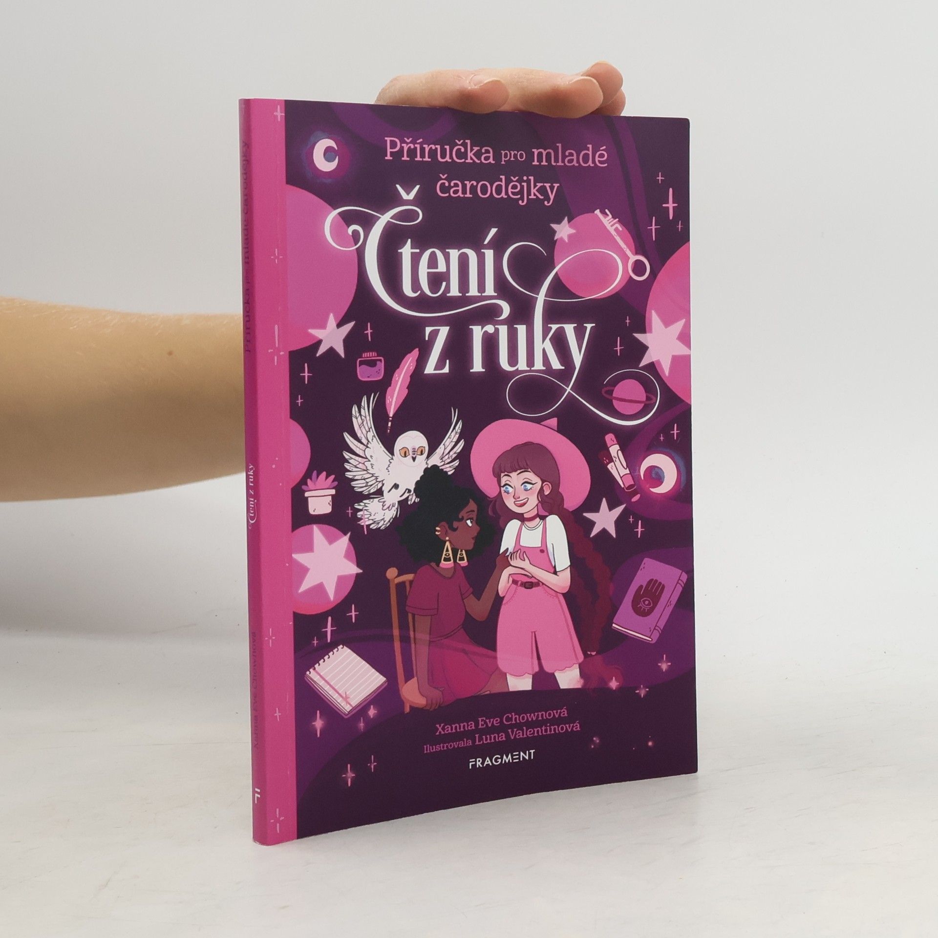 Příručka pro mladé čarodějky : čtení z ruky