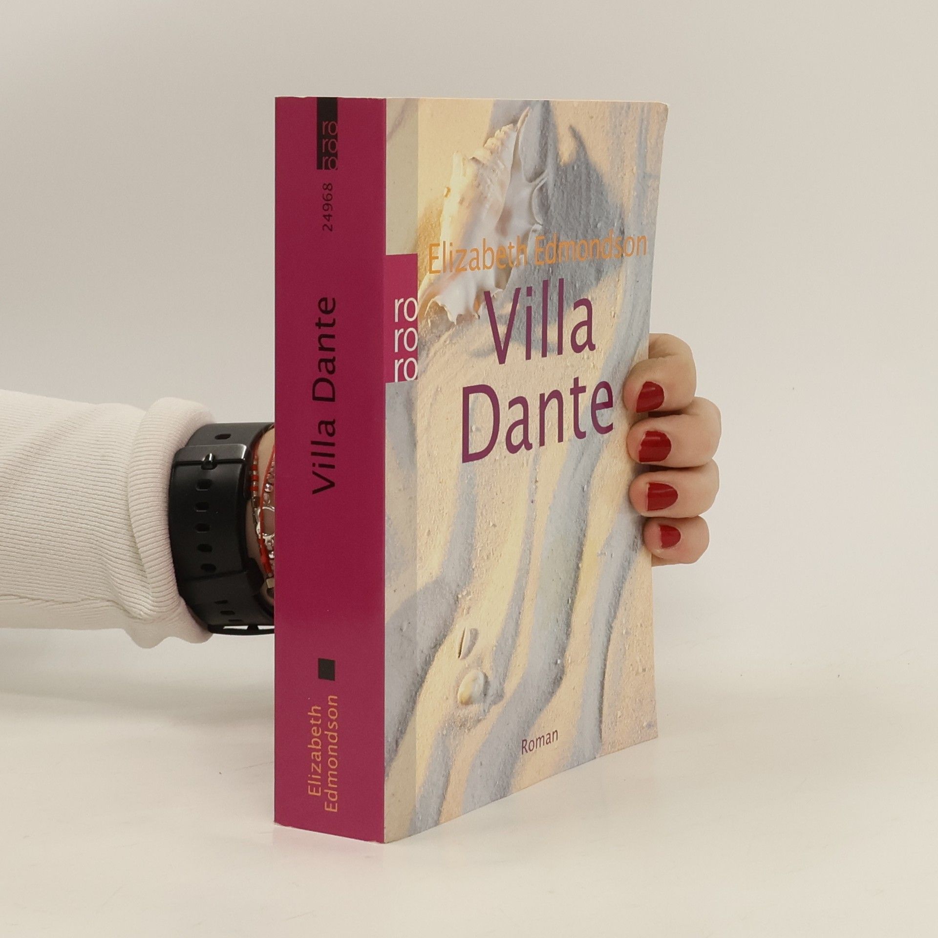 Elizabeth Aston Villa Dante