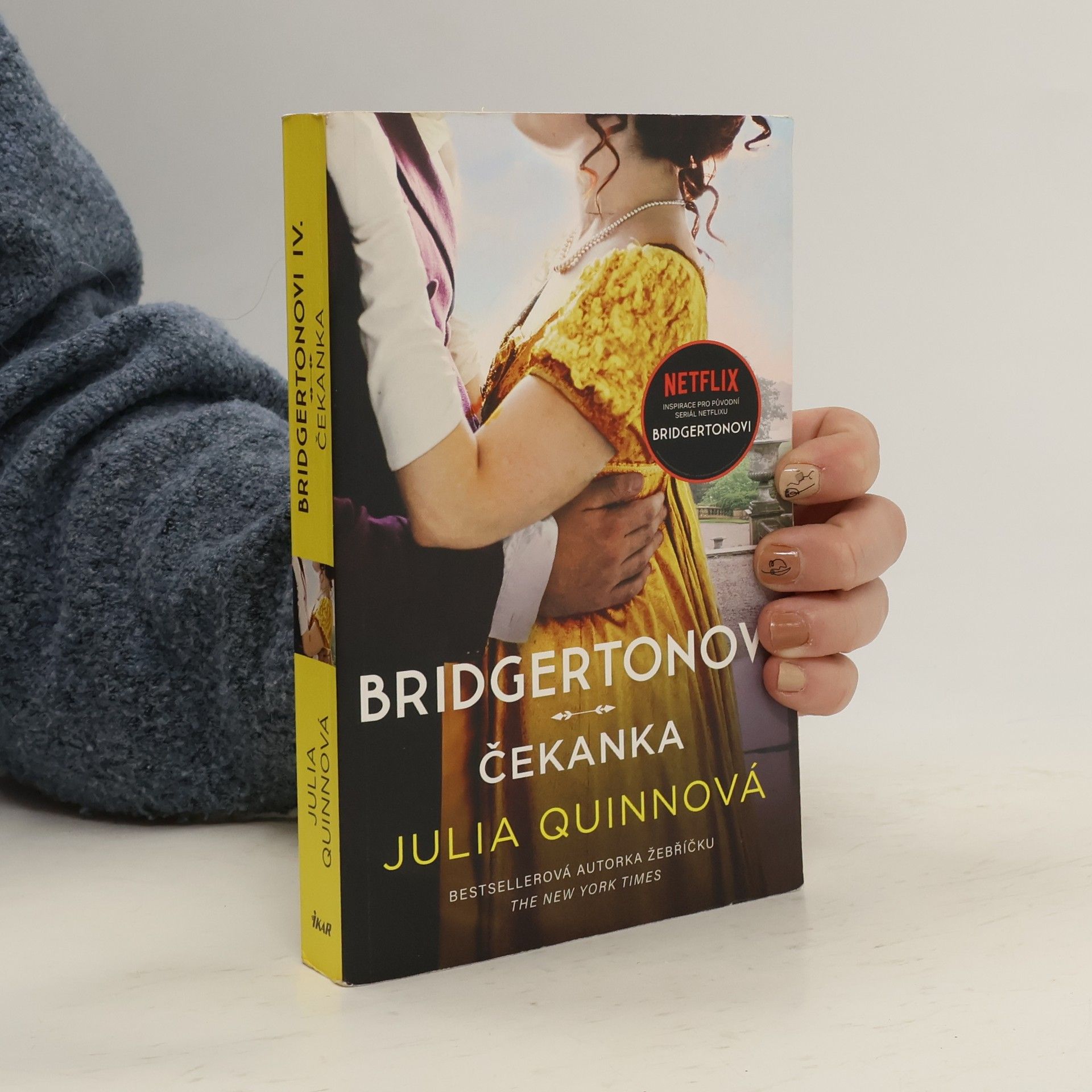 Julie Quinnová Bridgertonovi, Čekanka