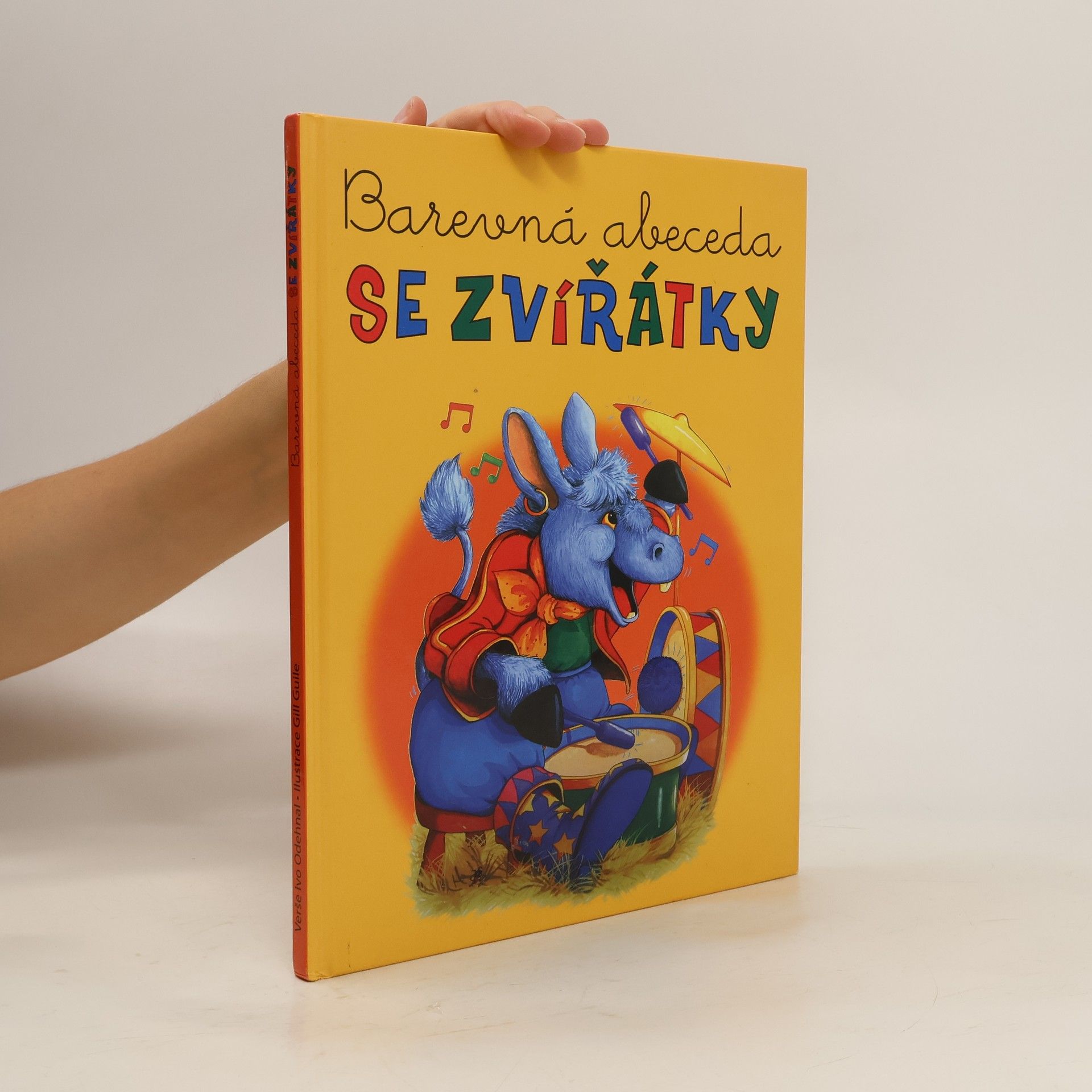 Barevná abeceda se zvířátky