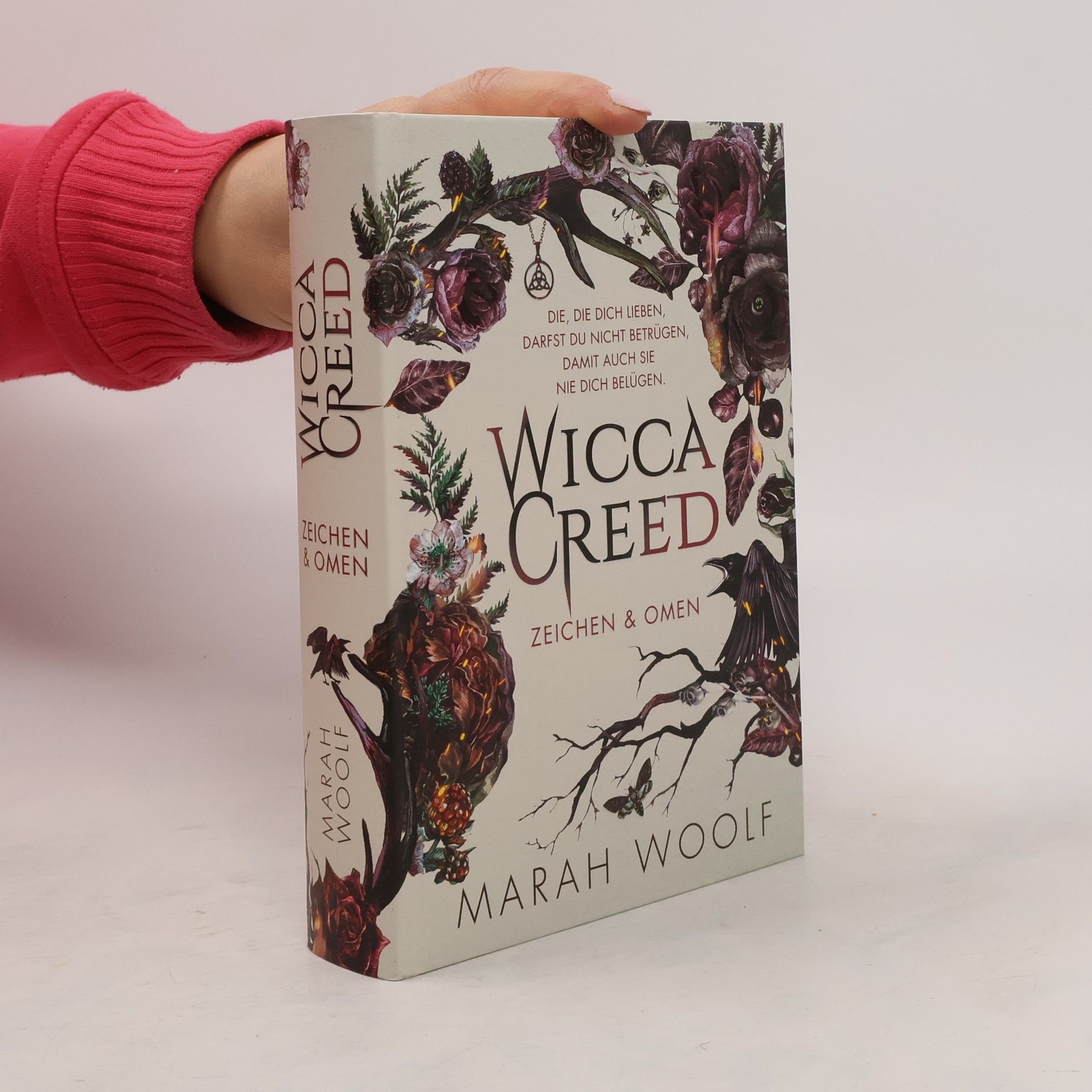 Marah Woolf WiccaCreed. Zeichen & Omen
