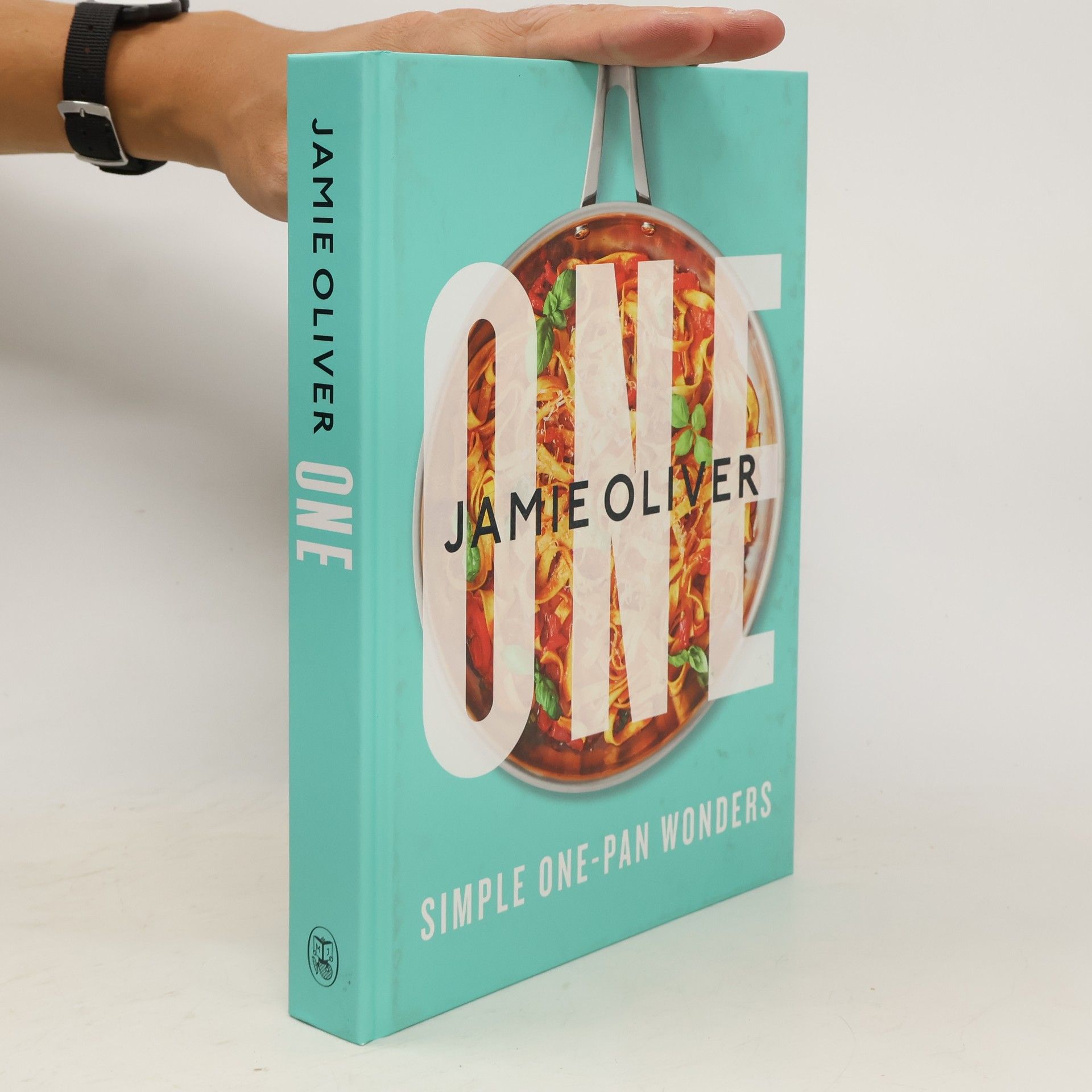 Jamie Oliver's 'One: Simple One-Pan Wonders' — Hardcover, Very Good Condition, ISBN 9780241431108!
