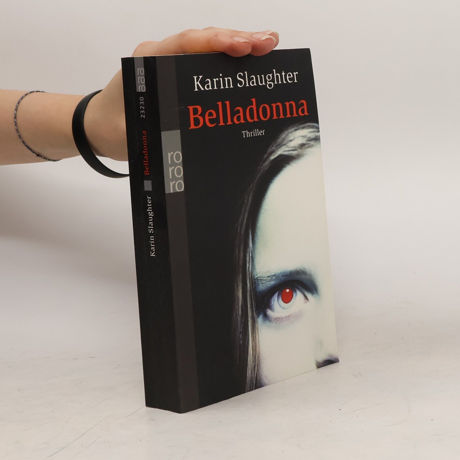 Karin Slaughter Belladonna