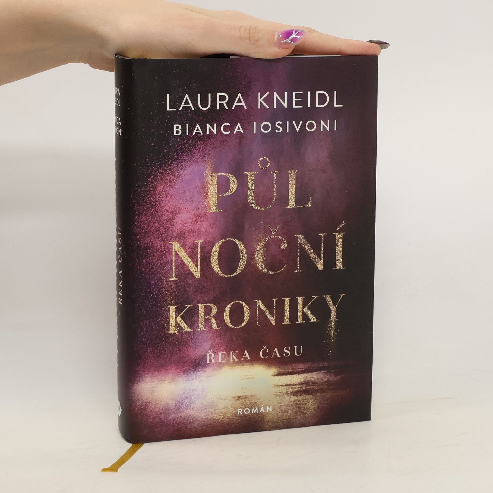 Půlnoční kroniky. Řeka času