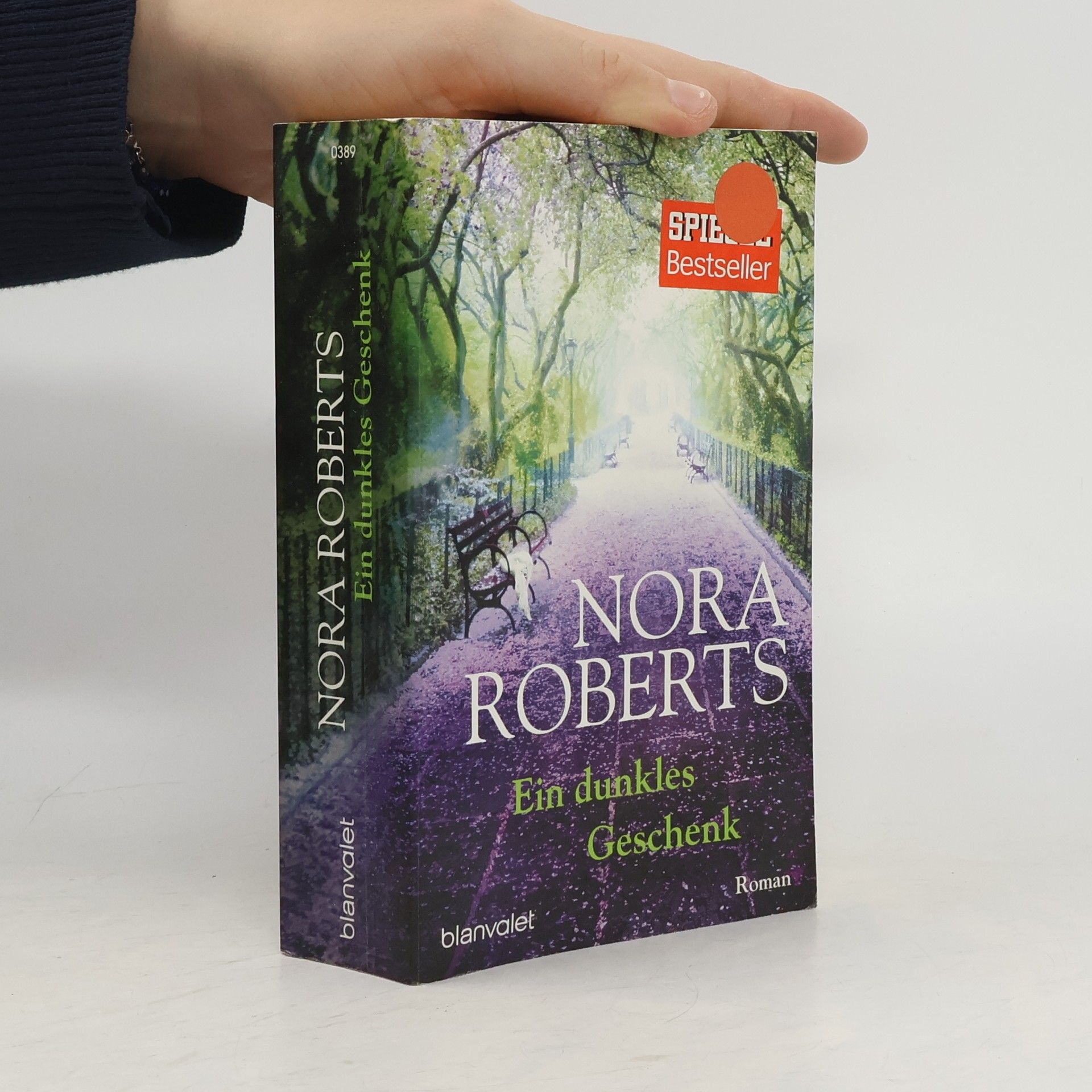 Nora Roberts Ein dunkles Geschenk: roman