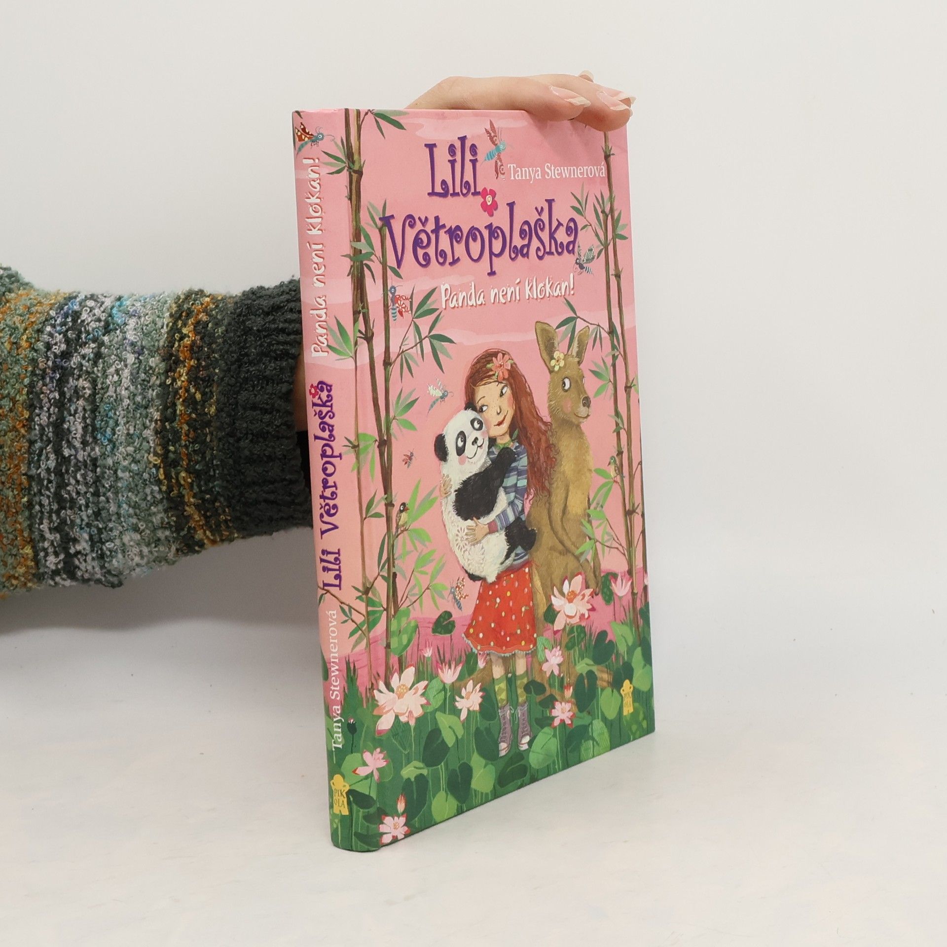 Tanya Stewner Lili Větroplaška. Panda není klokan!