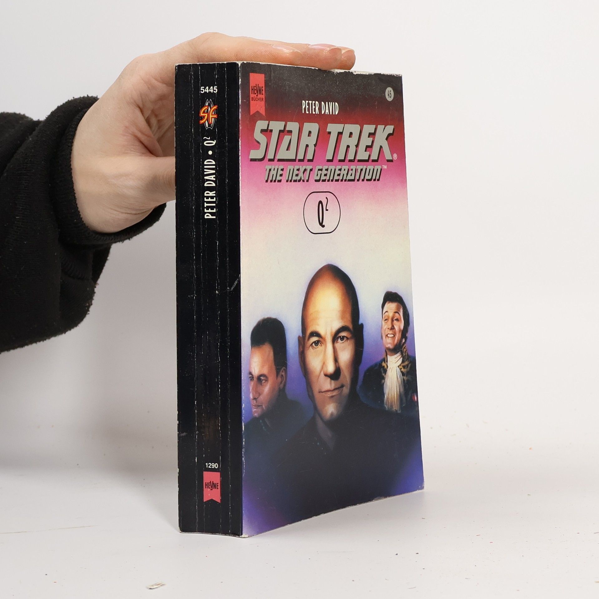 Petr David Star Trek - The Next Generation: Q2