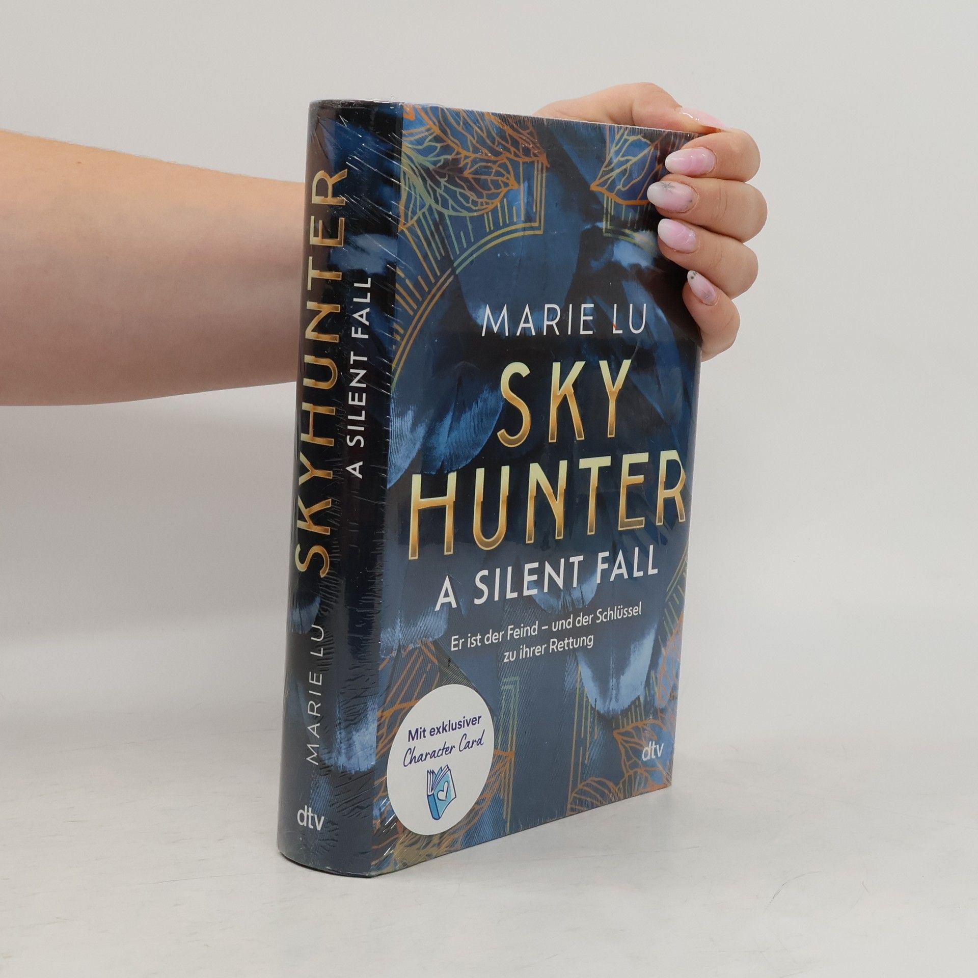 Marie Lu Skyhunter - A Silent Fall