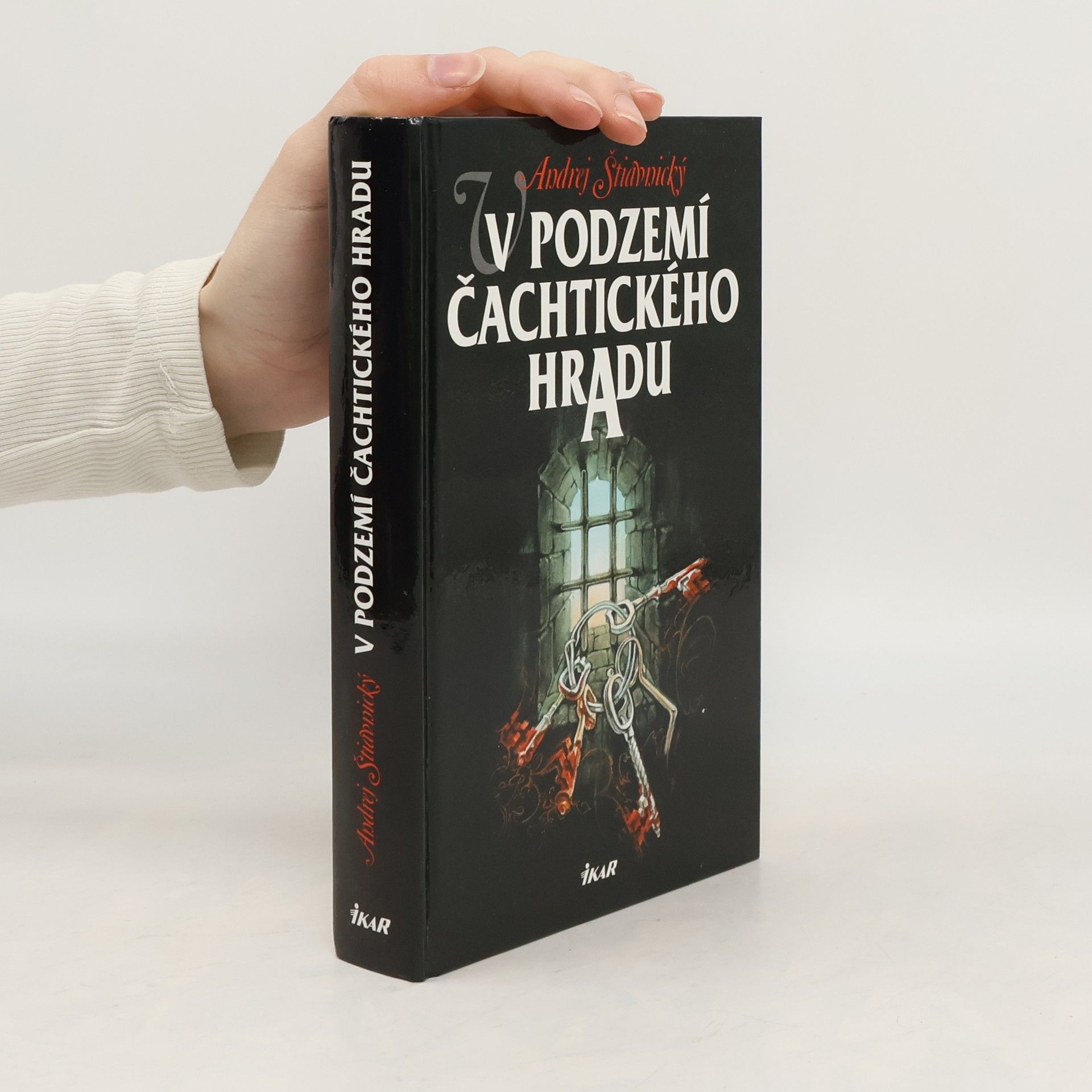 V podzemí Čachtického hradu 1. díl