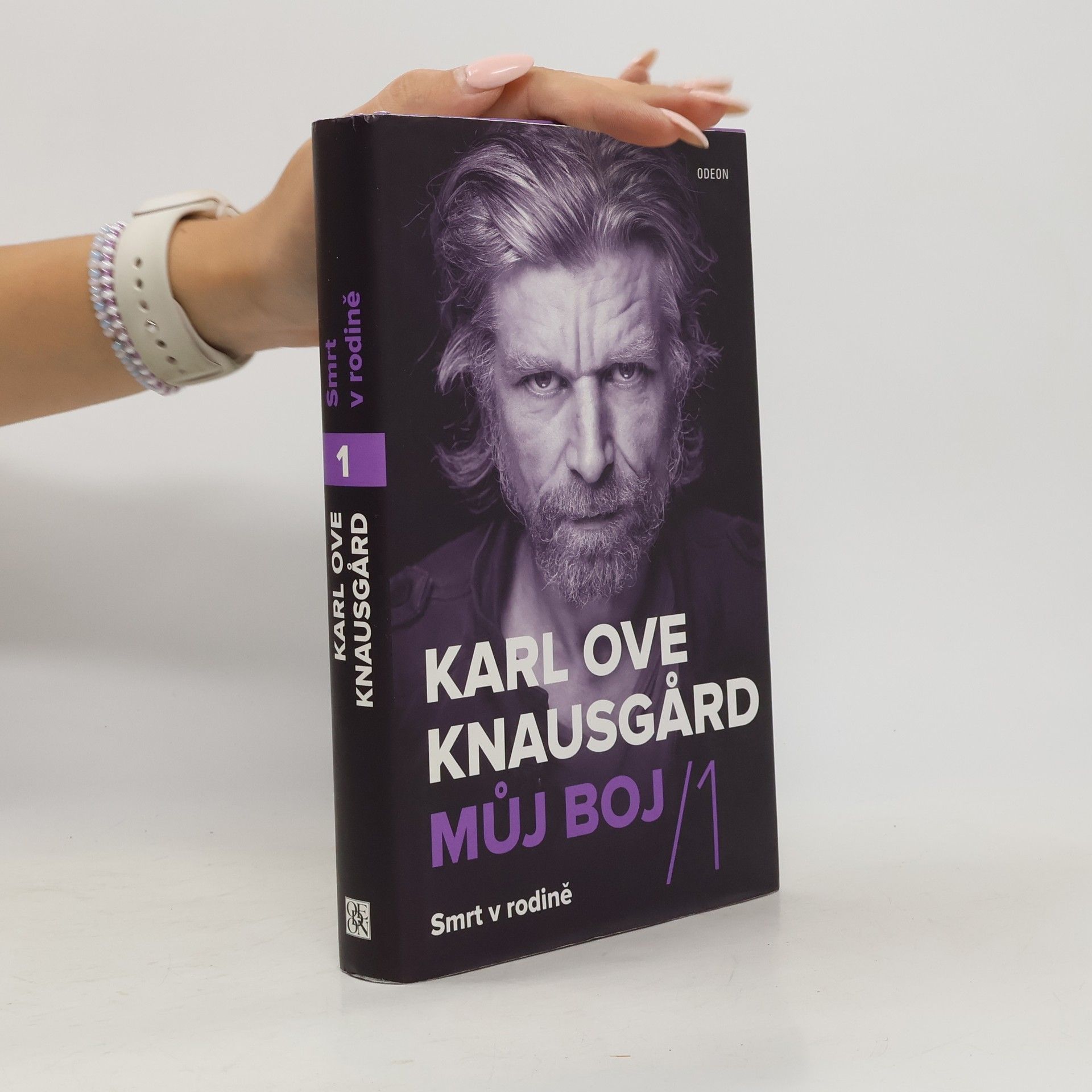 Karl Ove Knausgaard Můj boj. 1, Smrt v rodině