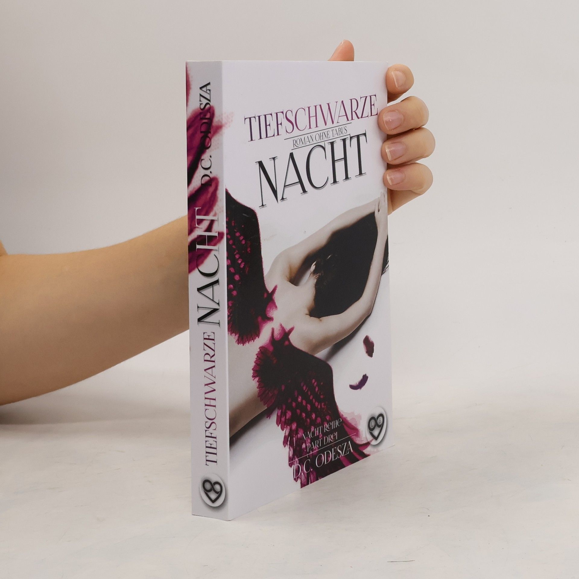 D. C. Odesza Tiefschwarze Nacht