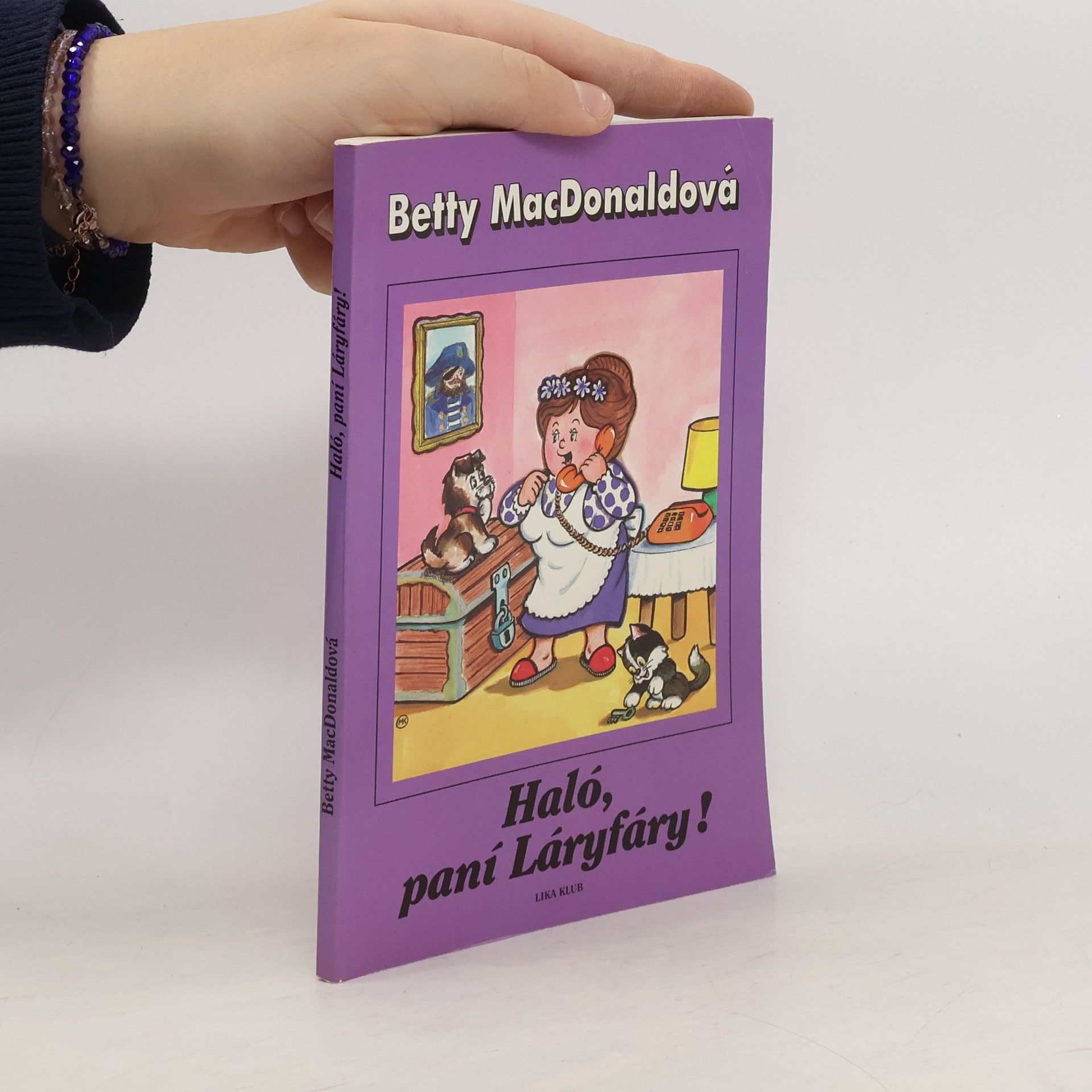 Betty MacDonald Haló, paní Láryfáry