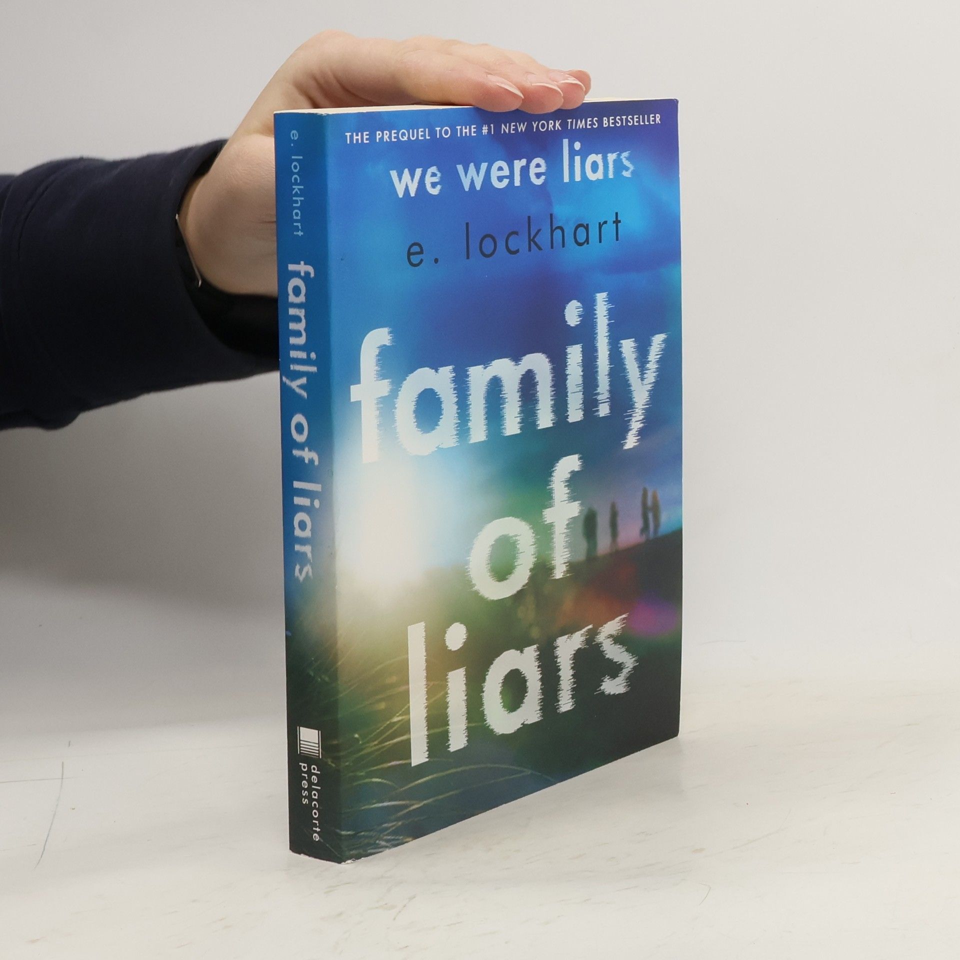 E. Lockhart Family of Liars