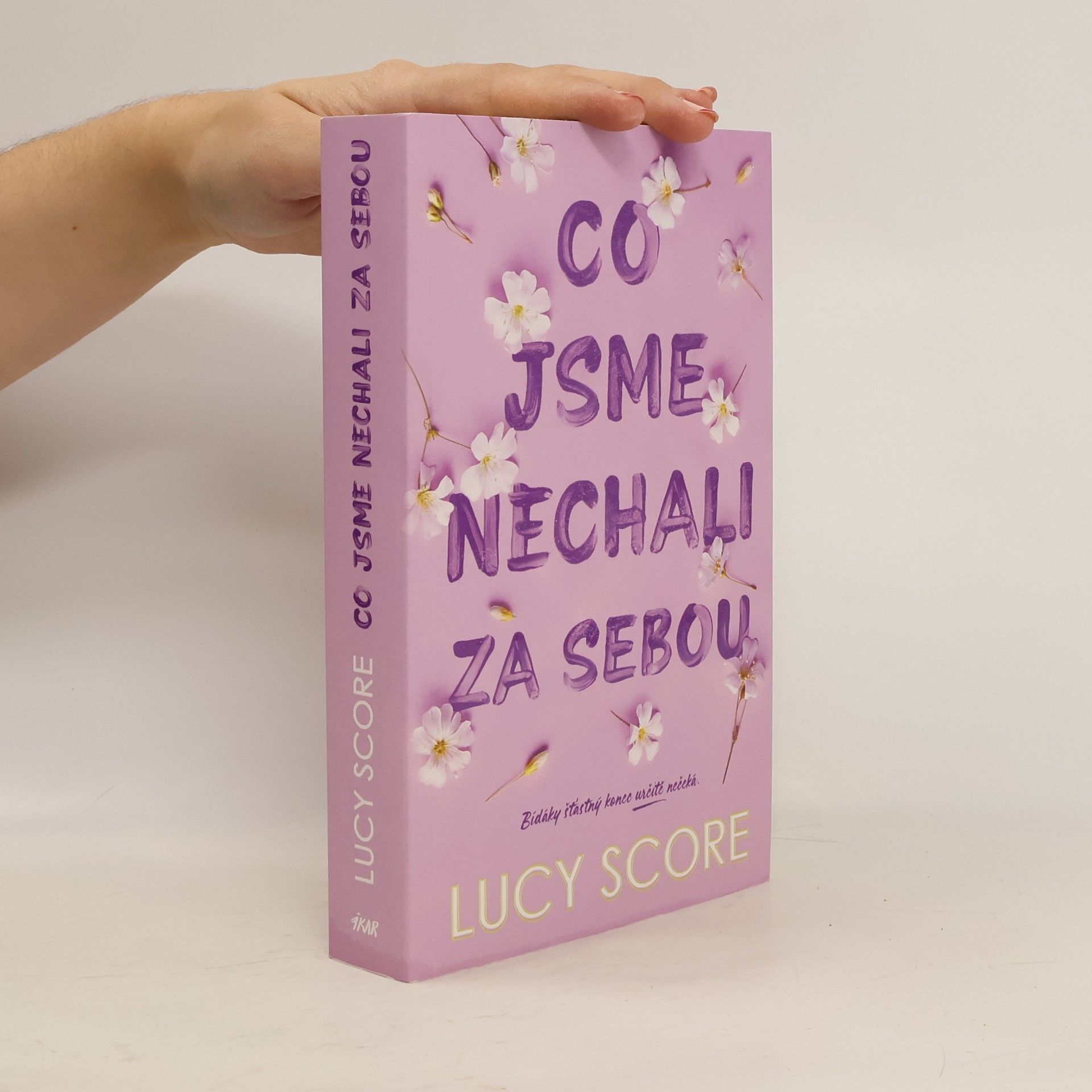 Lucy Score Co jsme nechali za sebou