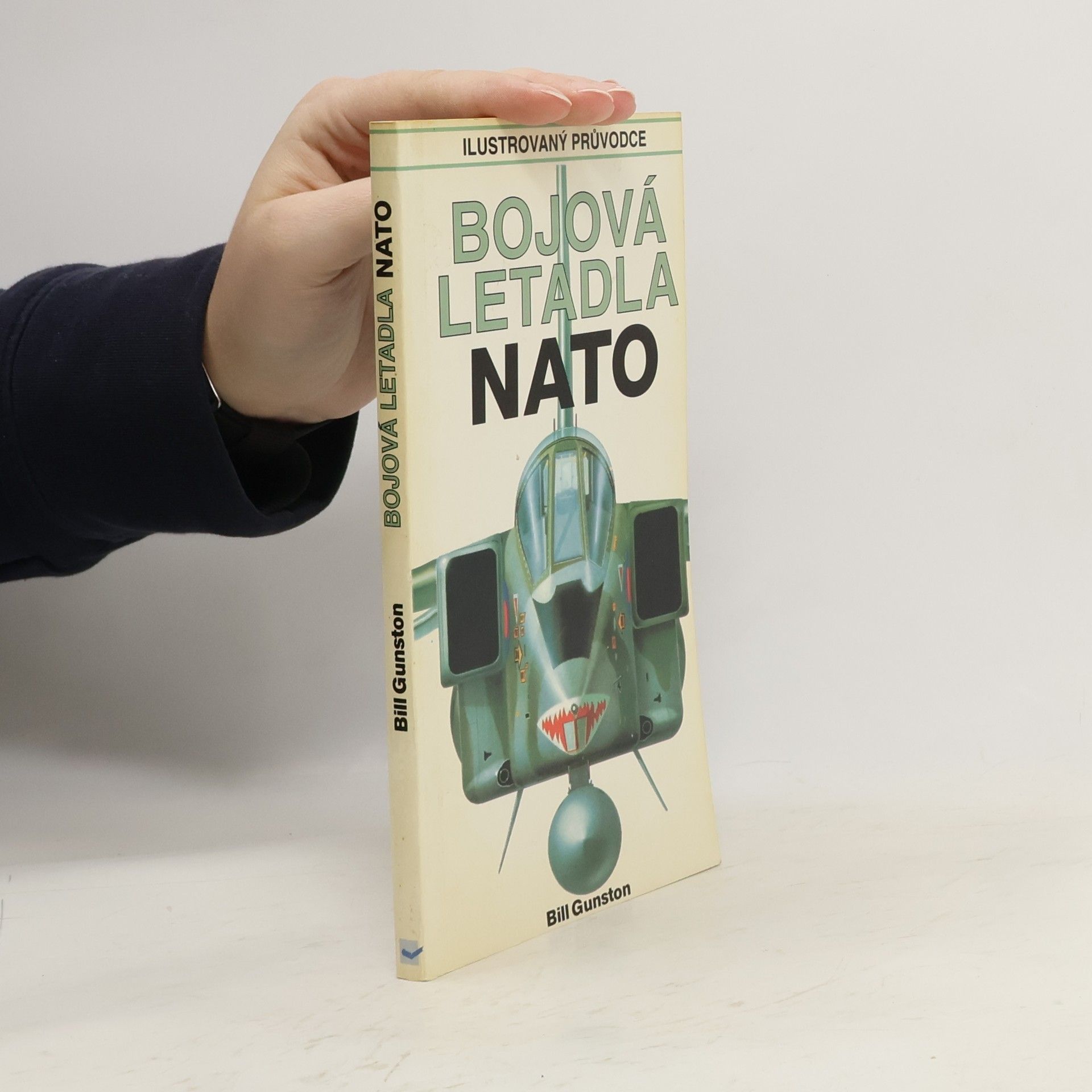 Bill Gunston Bojová letadla NATO