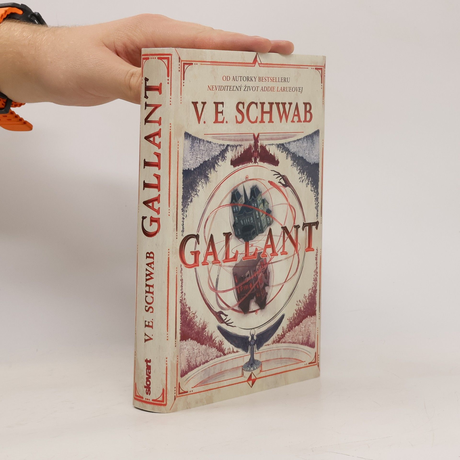 Victoria Schwab Galant