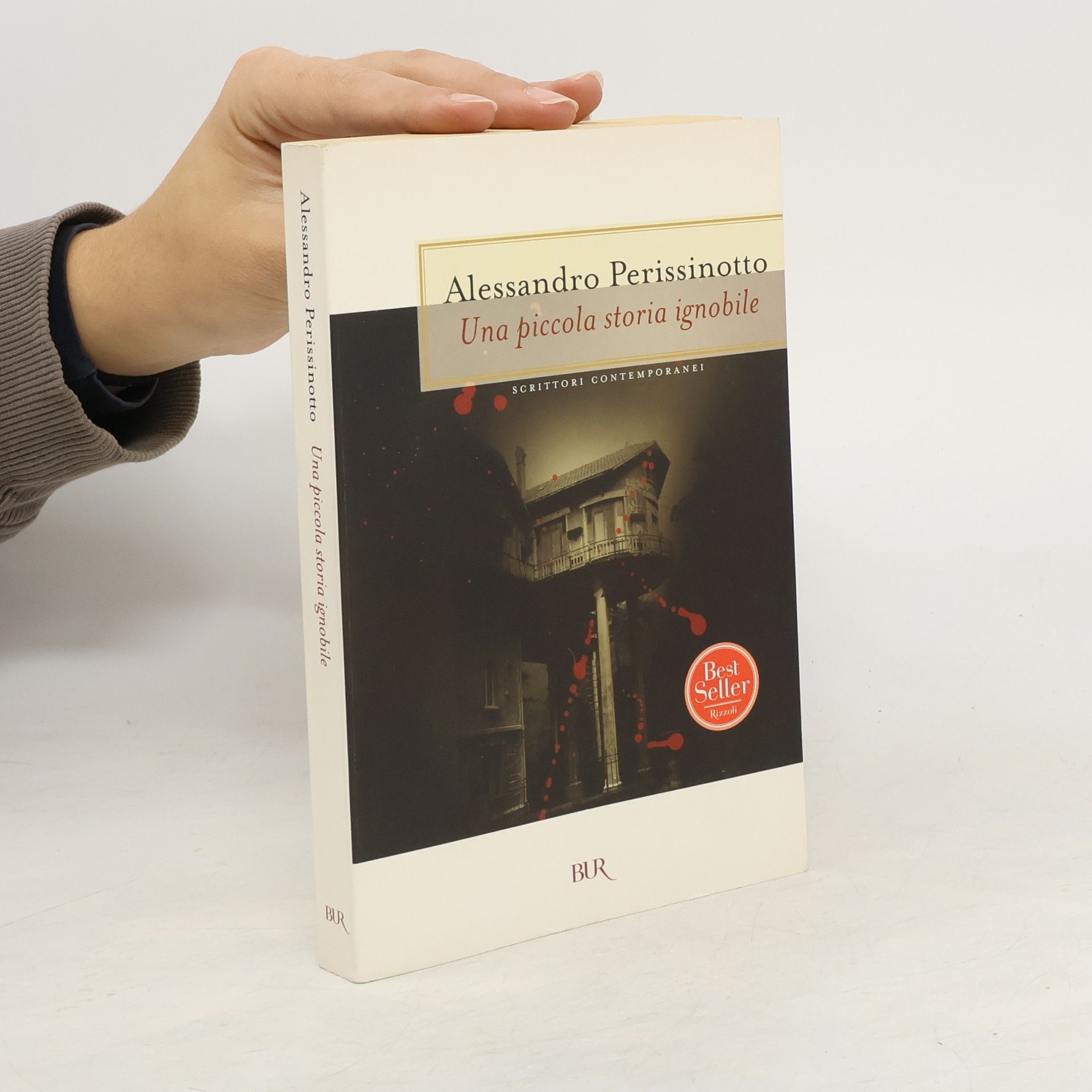 Scrittori Contemporanei: Una piccola storia ignobile