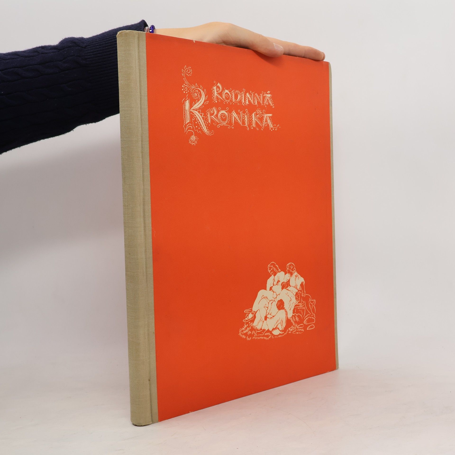 Autorenkollektiv Rodinná kronika