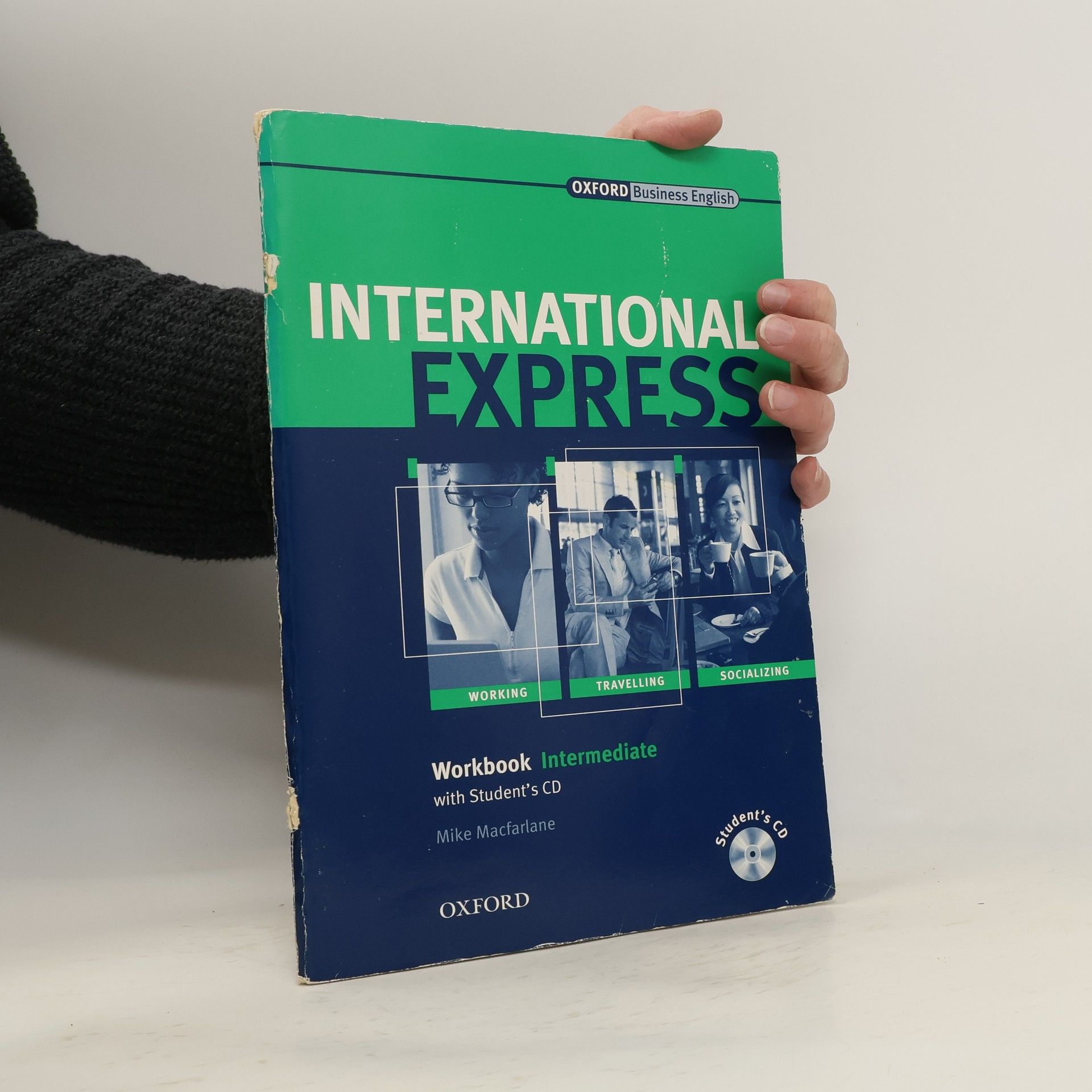 Mike Macfarlane International express : workbook intermediate with student's CD