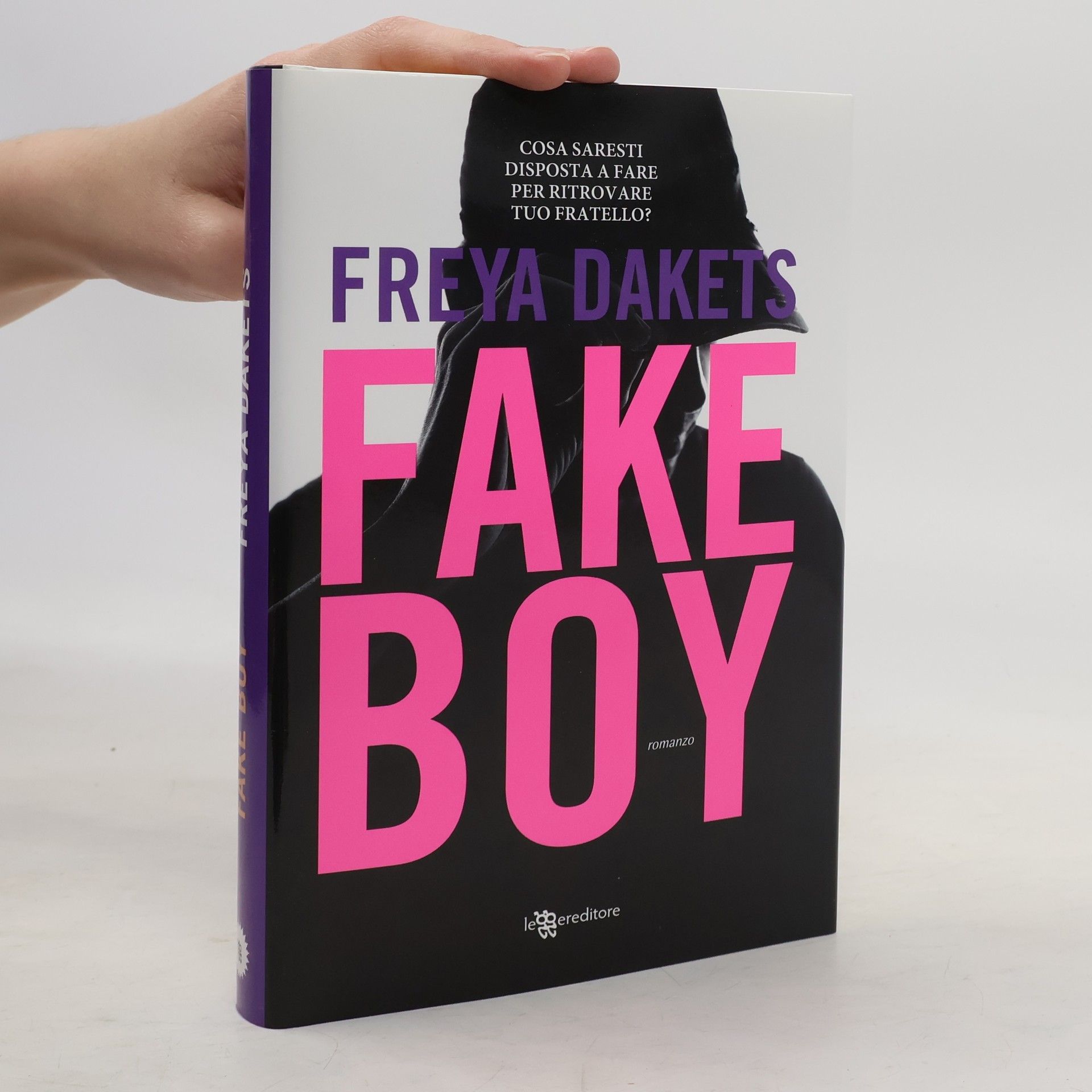 Freya Dakets Fake boy