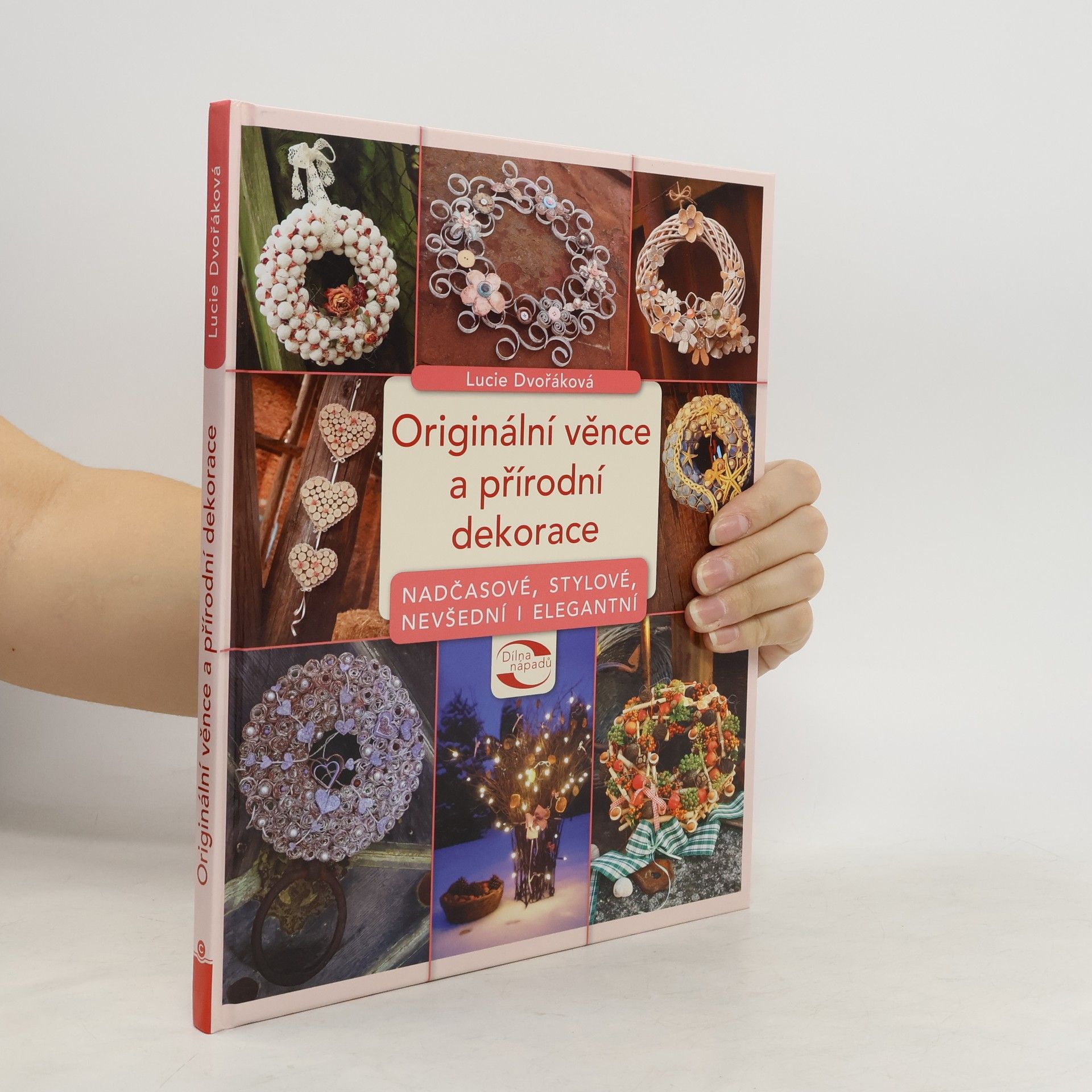 Originální věnce a přírodní dekorace