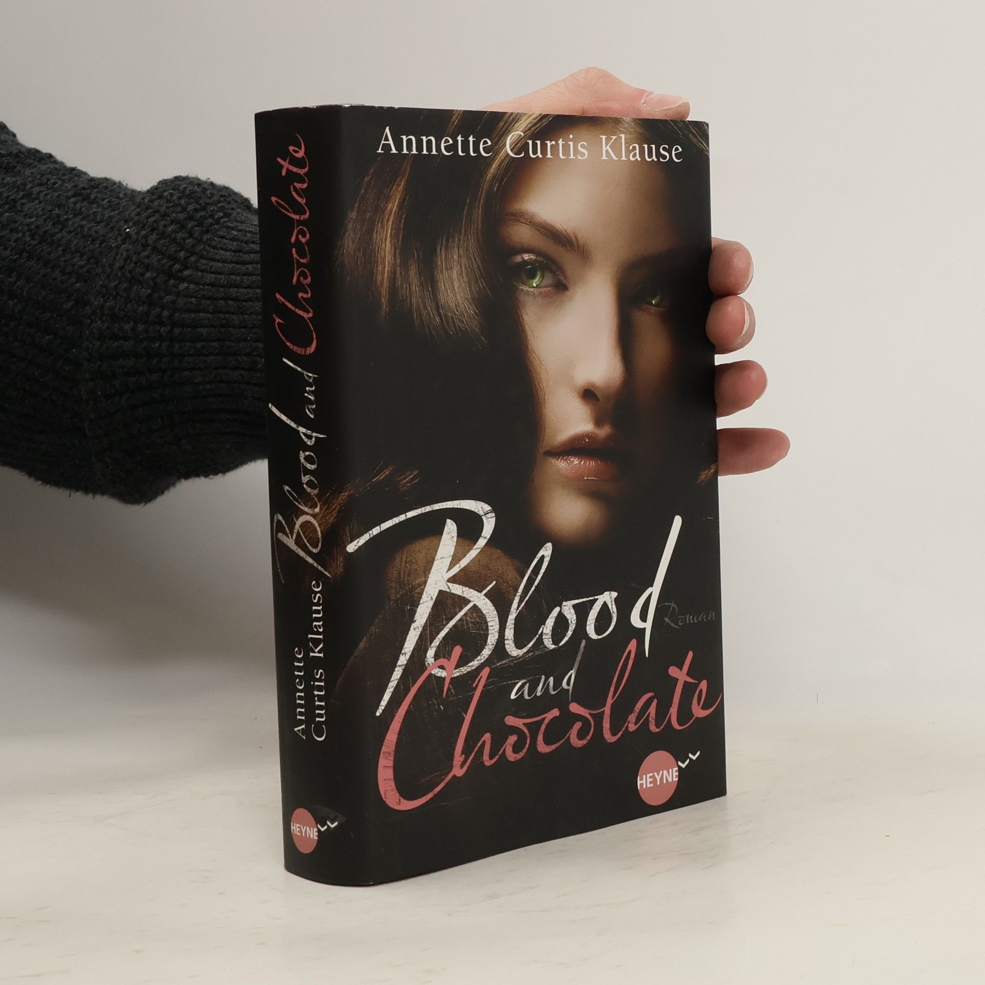 Annette Curtis Klause Blood and Chocolate