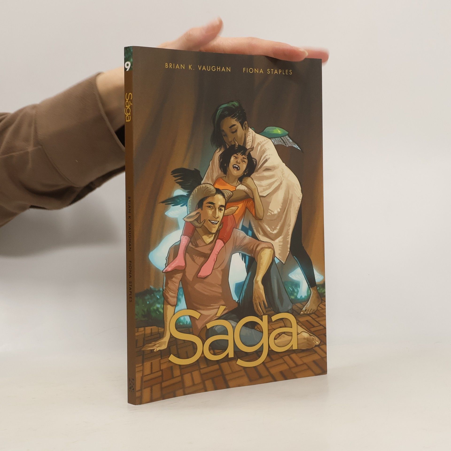 Brian K. Vaughan Sága 9