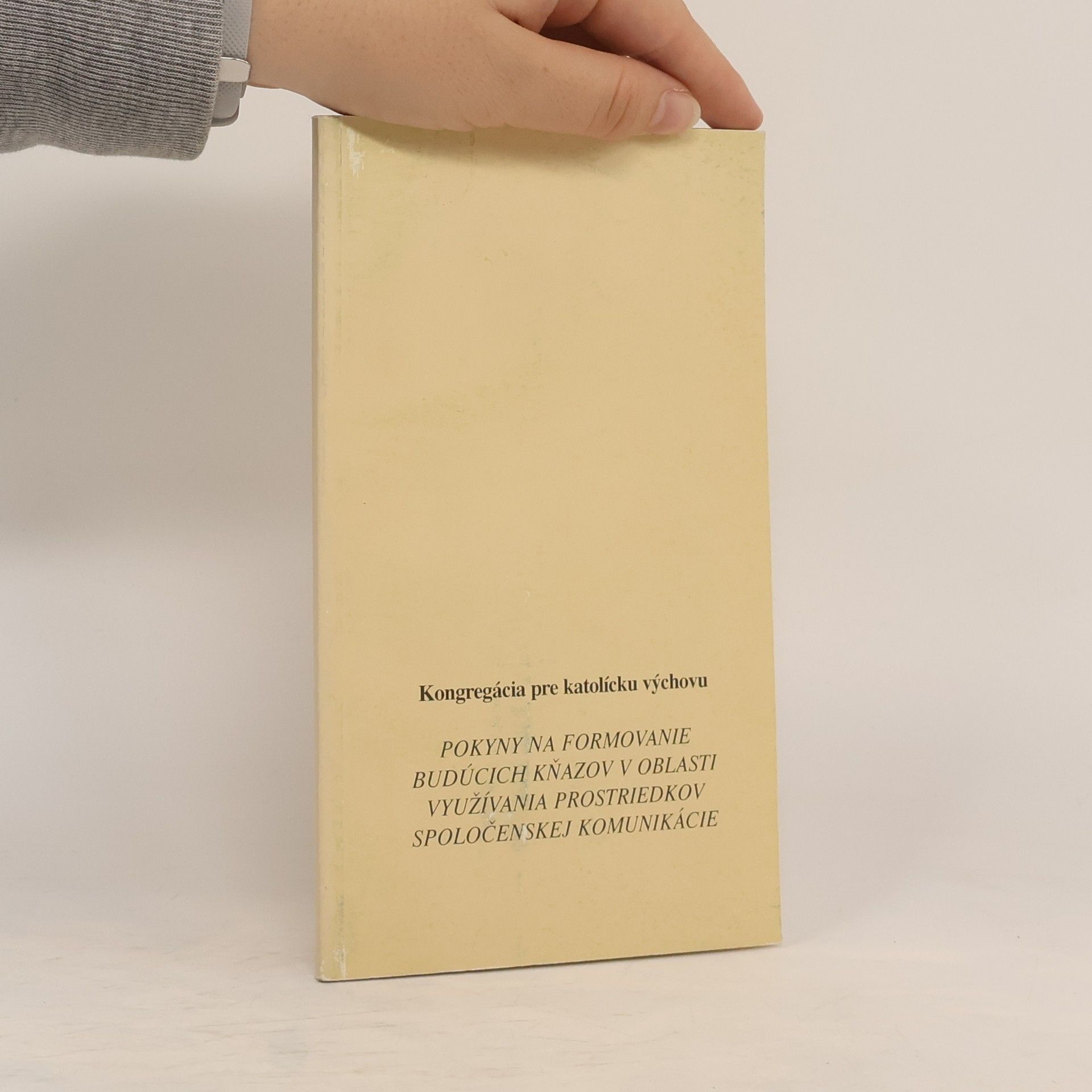 Auteurscollectief Pokyny na formovanie budúcich kňazov v oblasti využívania prostriedkov spoločenskej komunikácie