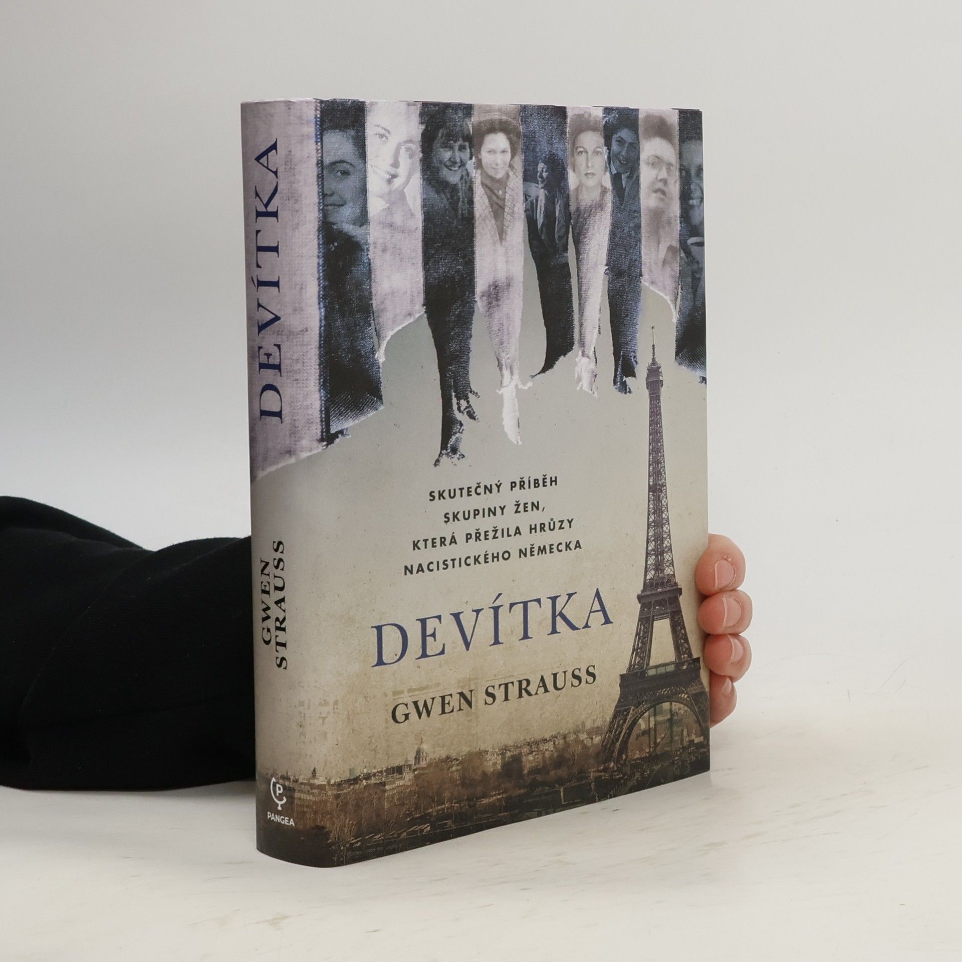 Gwen Strauss Devítka