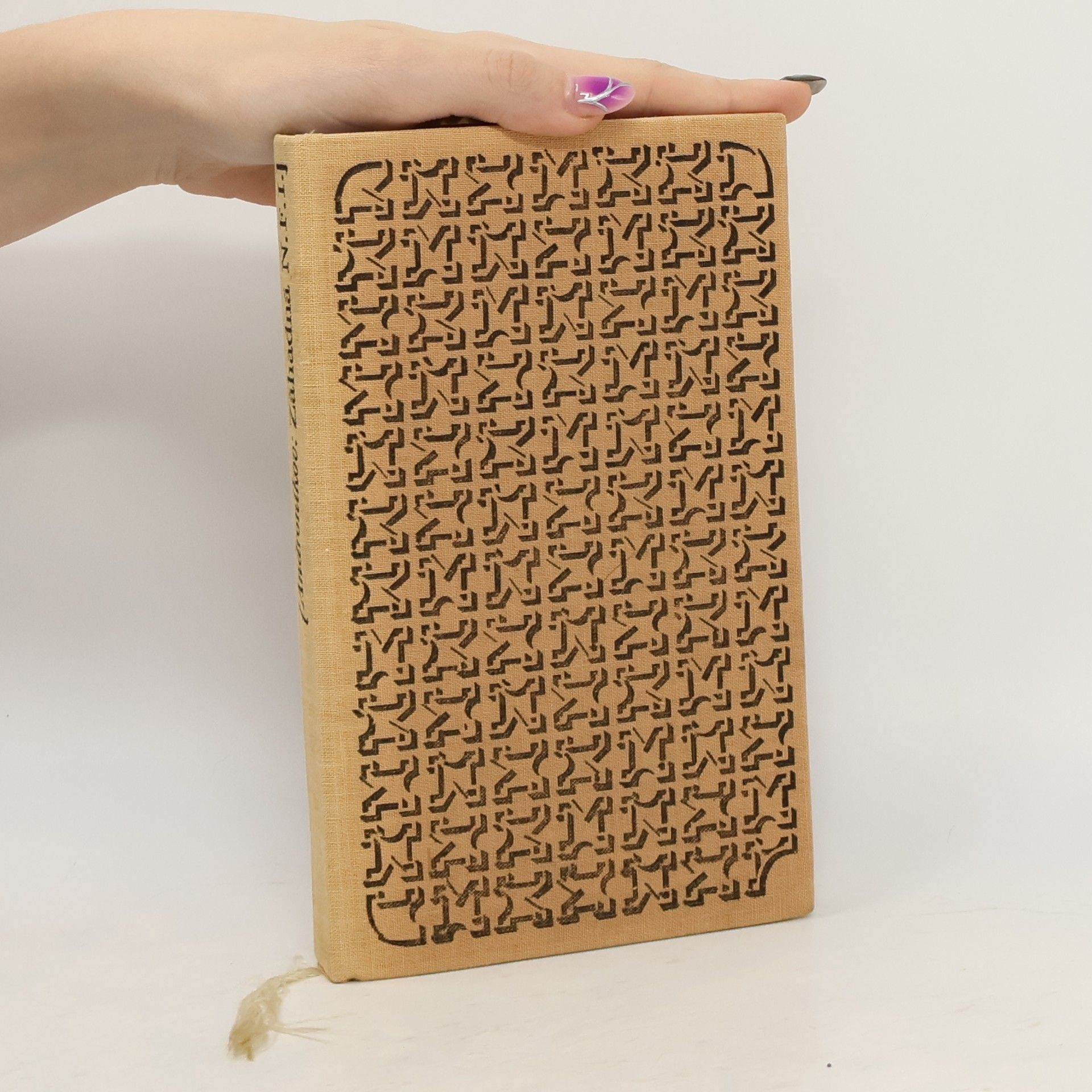 Iraklij Andronikov Záhadná N.F.I.