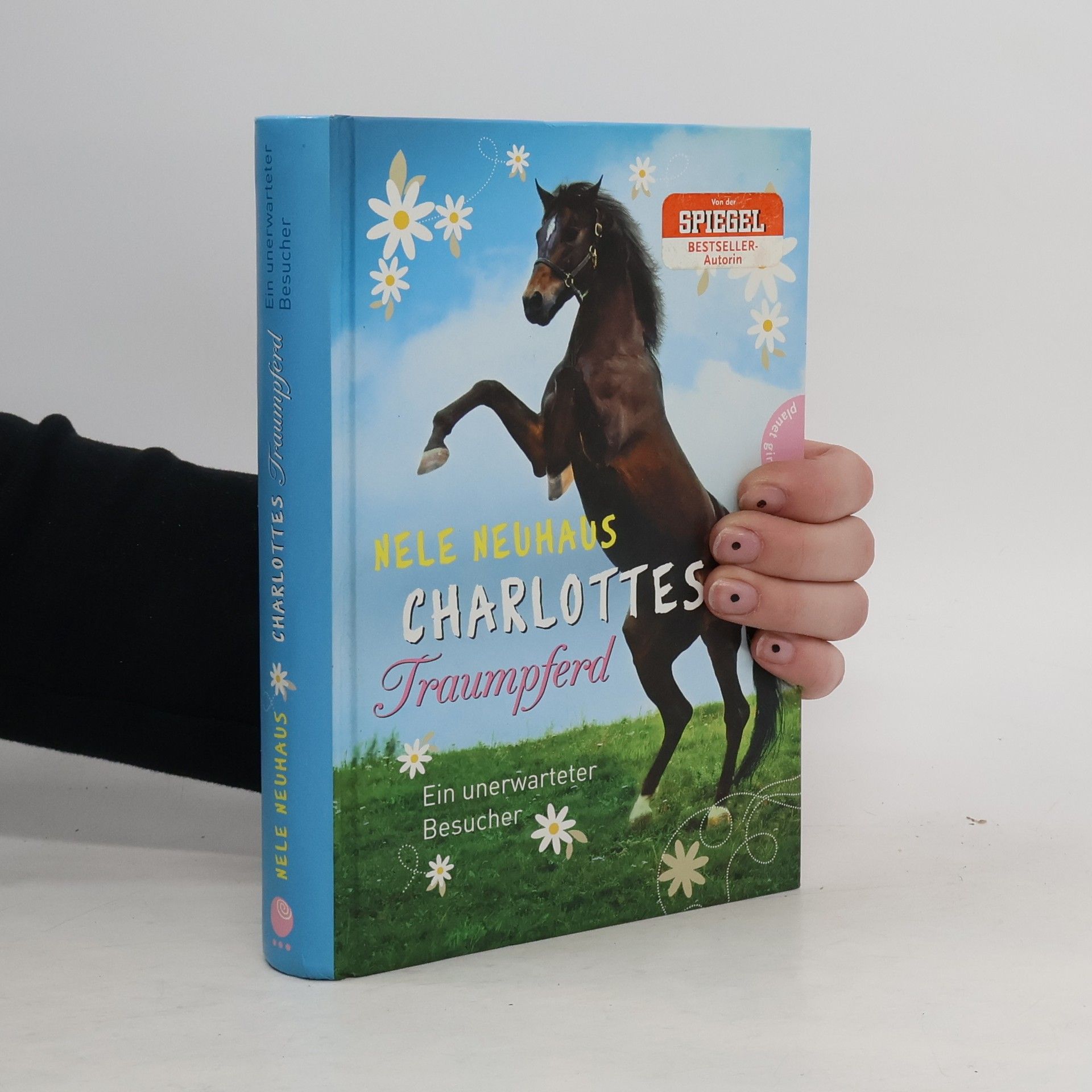 Nele Neuhaus Charlottes Traumpferd. Ein unerwarteter Besucher