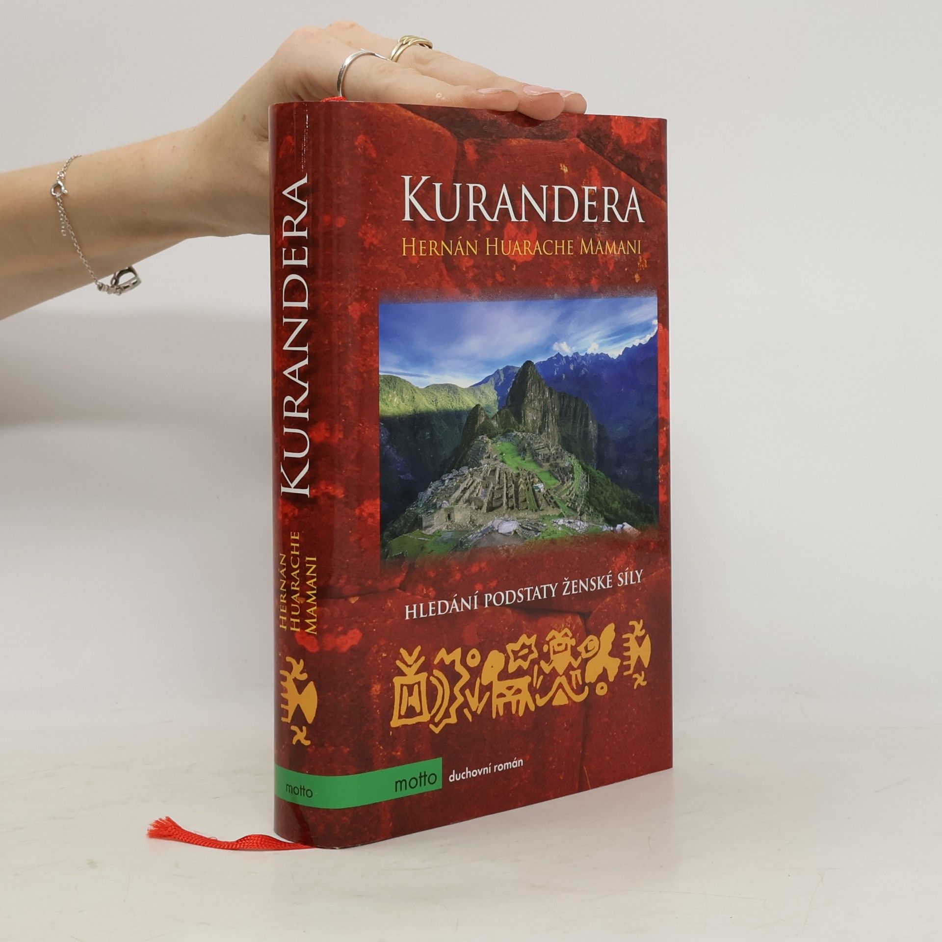Hernán Huarache Mamani Kurandera. Hledání podstaty ženské síly