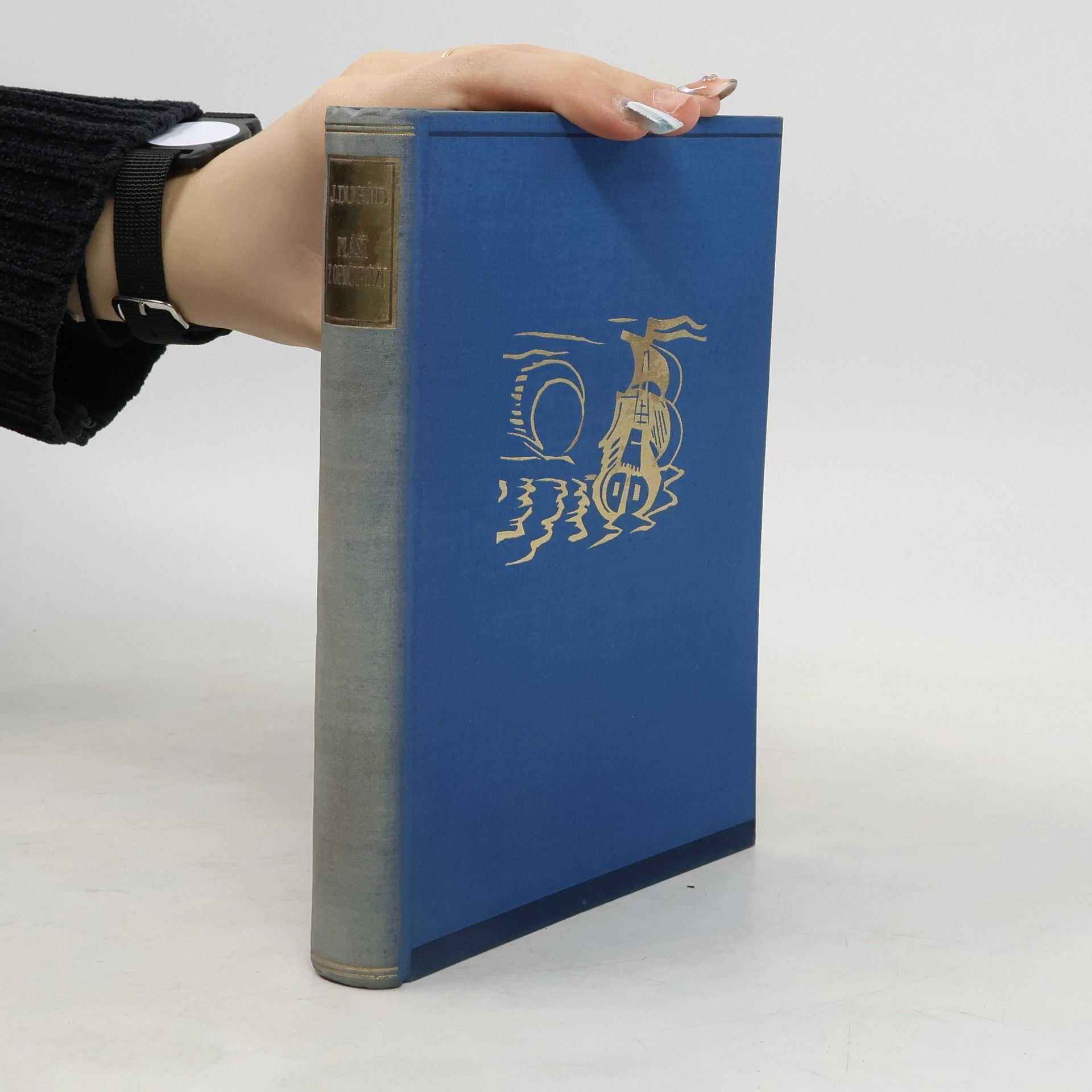 Plášť z opičí kůže